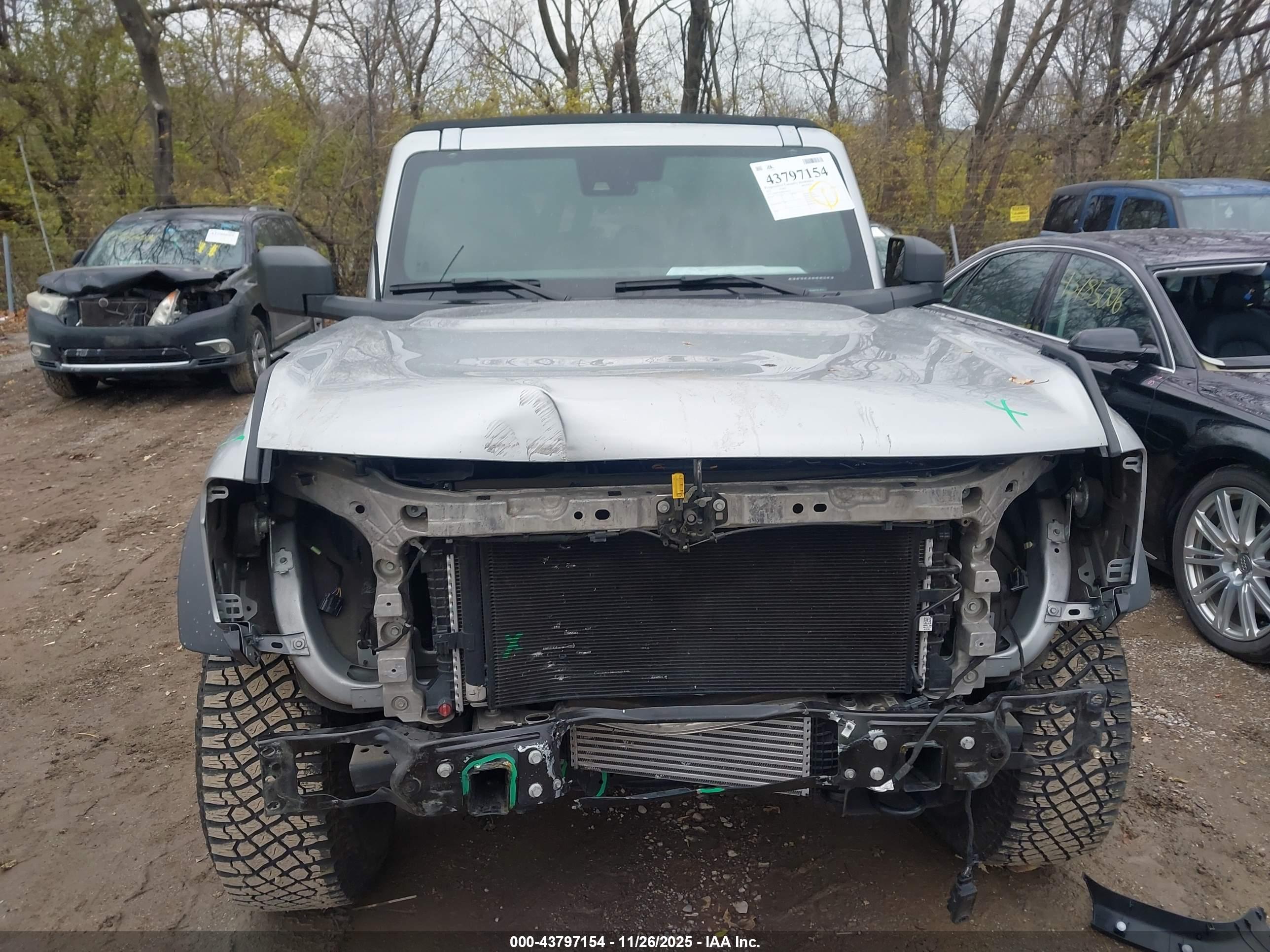 FORD BRONCO image 6