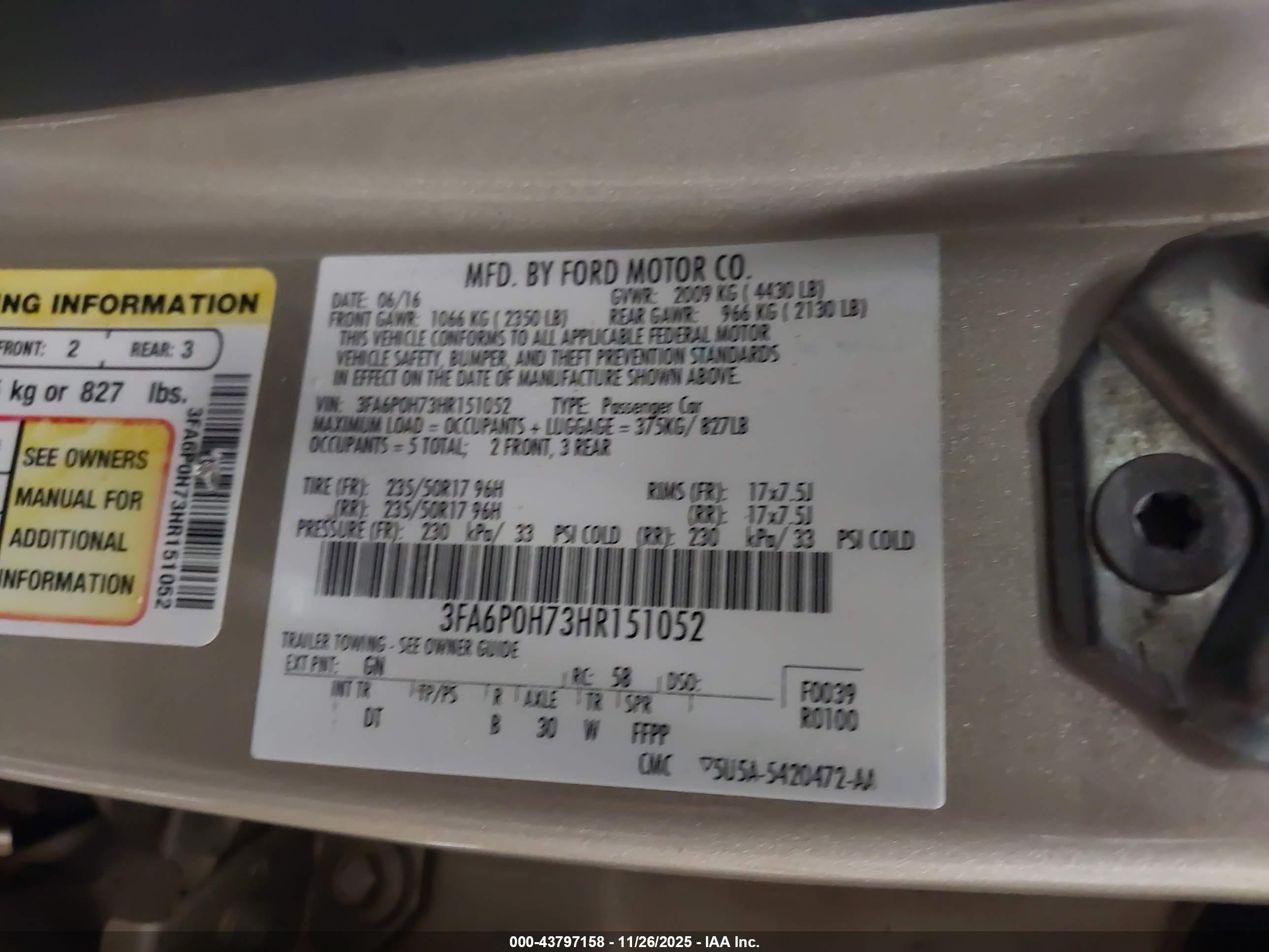 FORD FUSION image 9