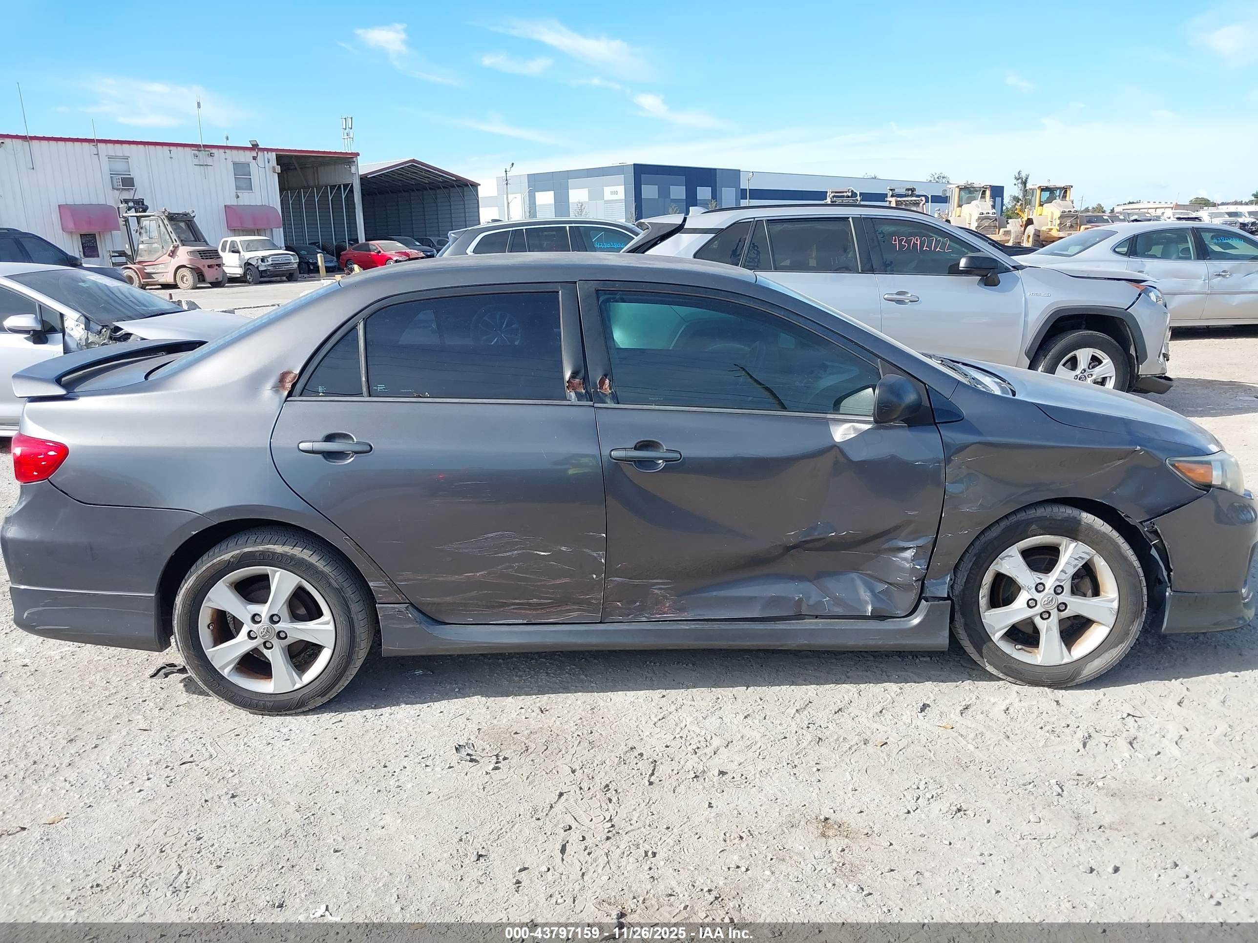 TOYOTA COROLLA image 6