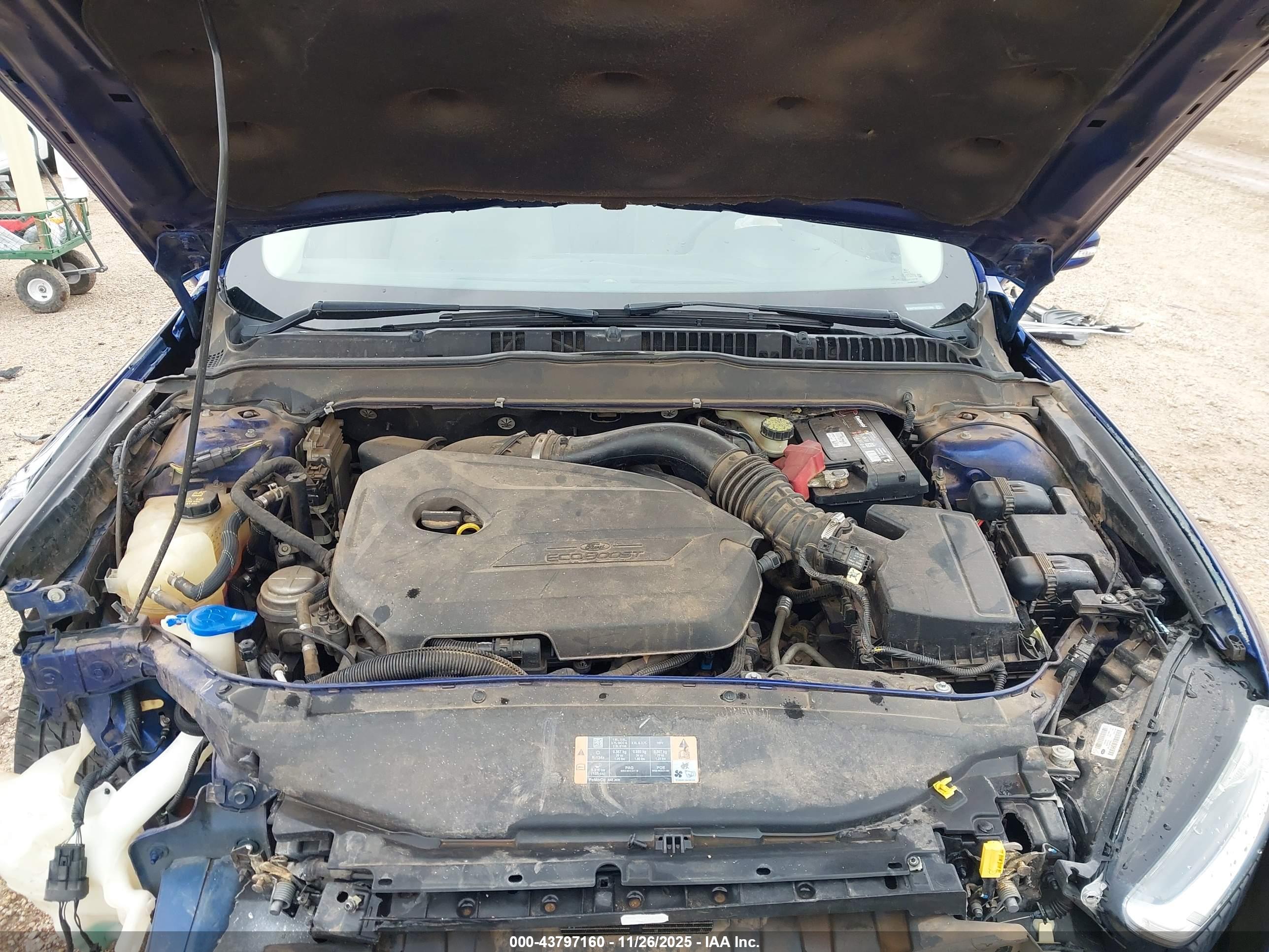 FORD FUSION image 10