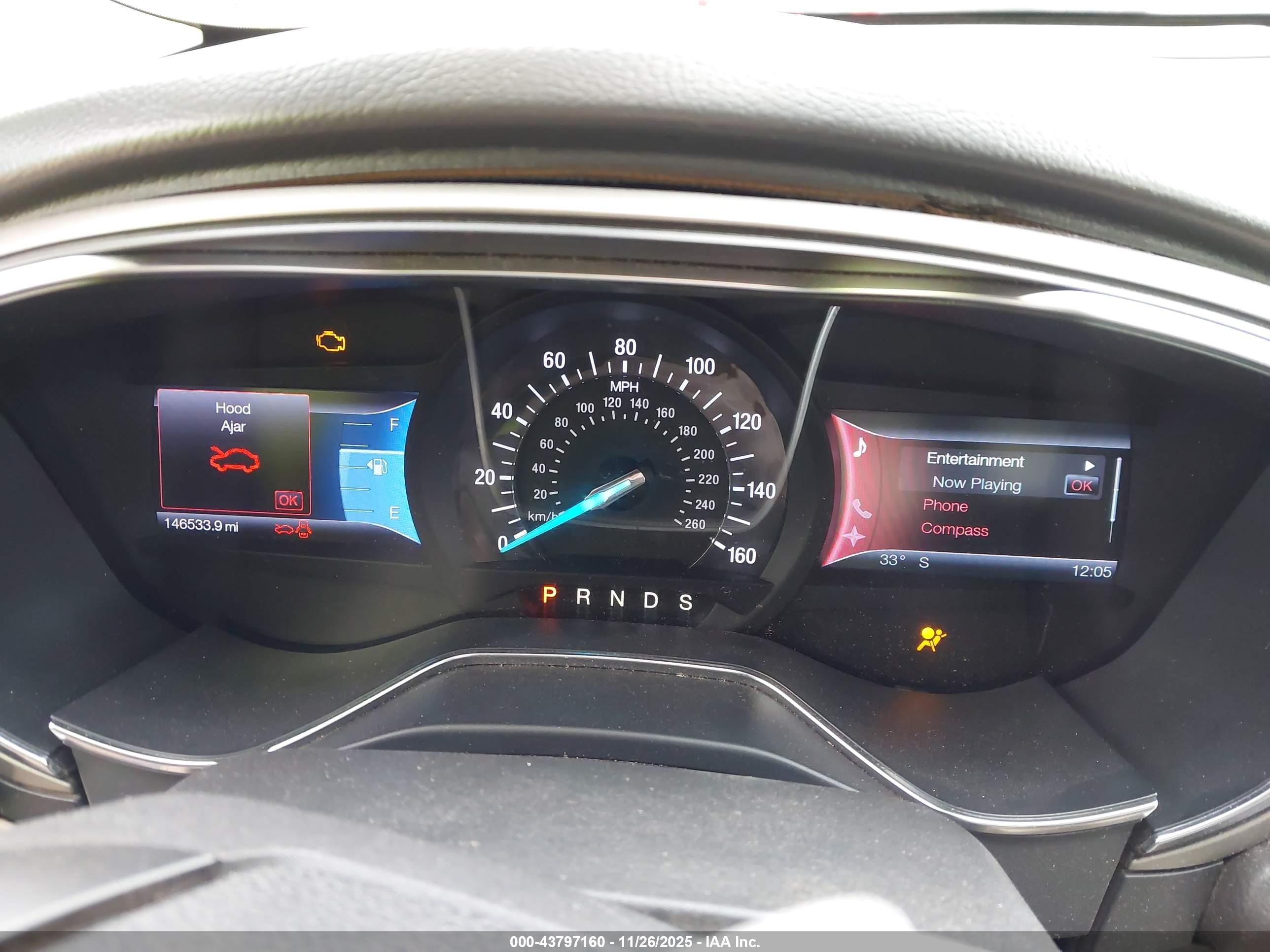 FORD FUSION image 7