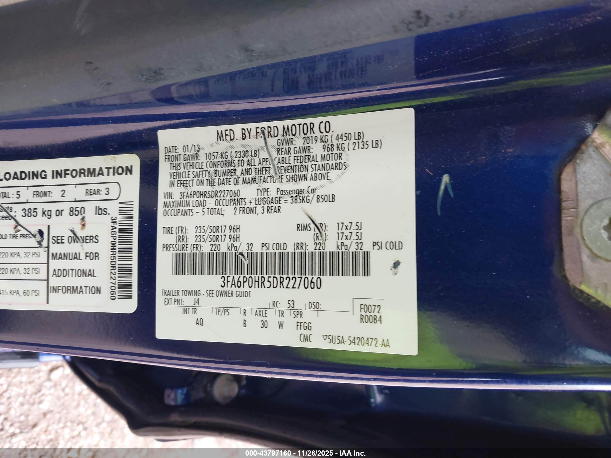 FORD FUSION image 9