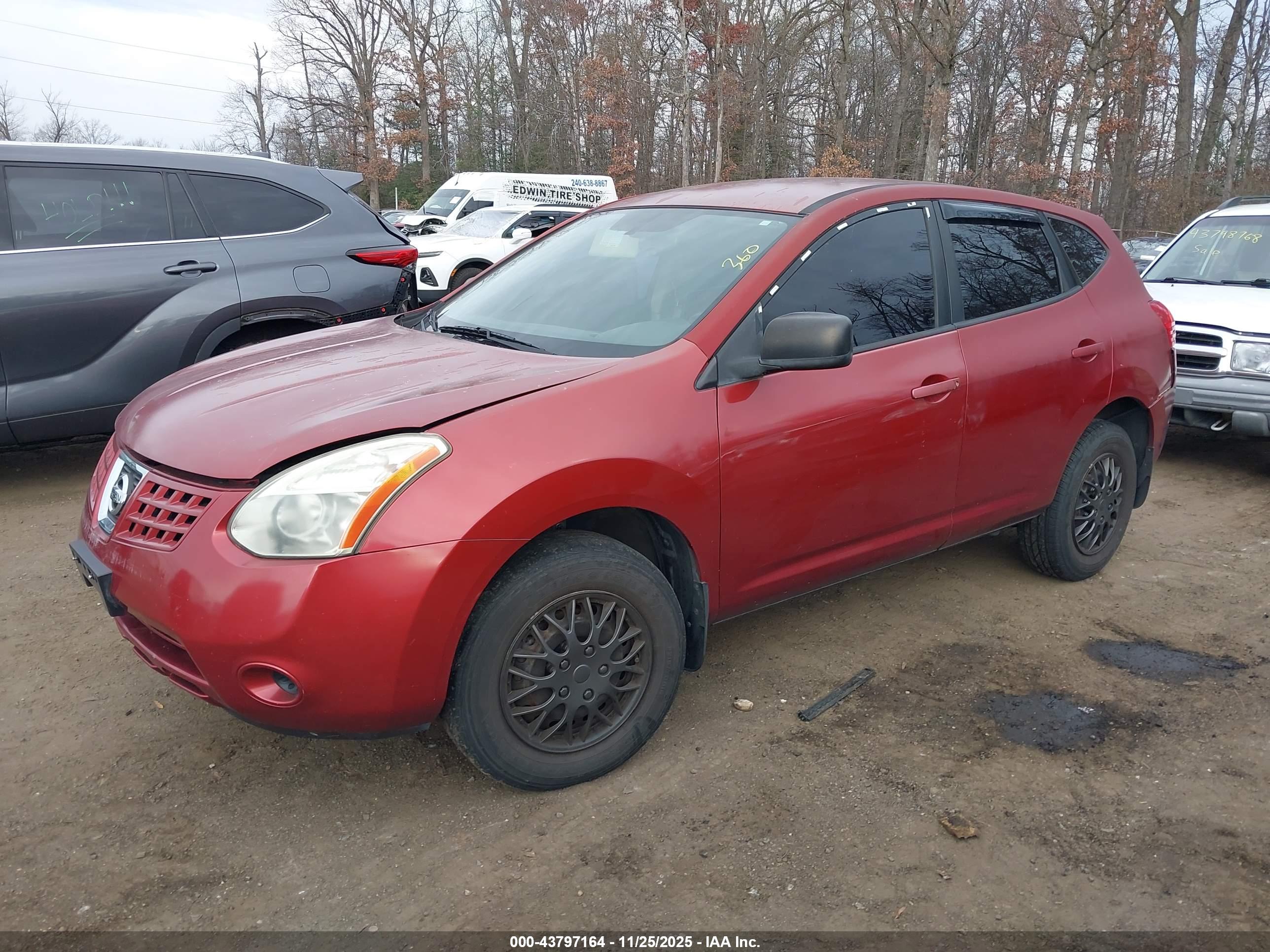 NISSAN ROGUE image 2