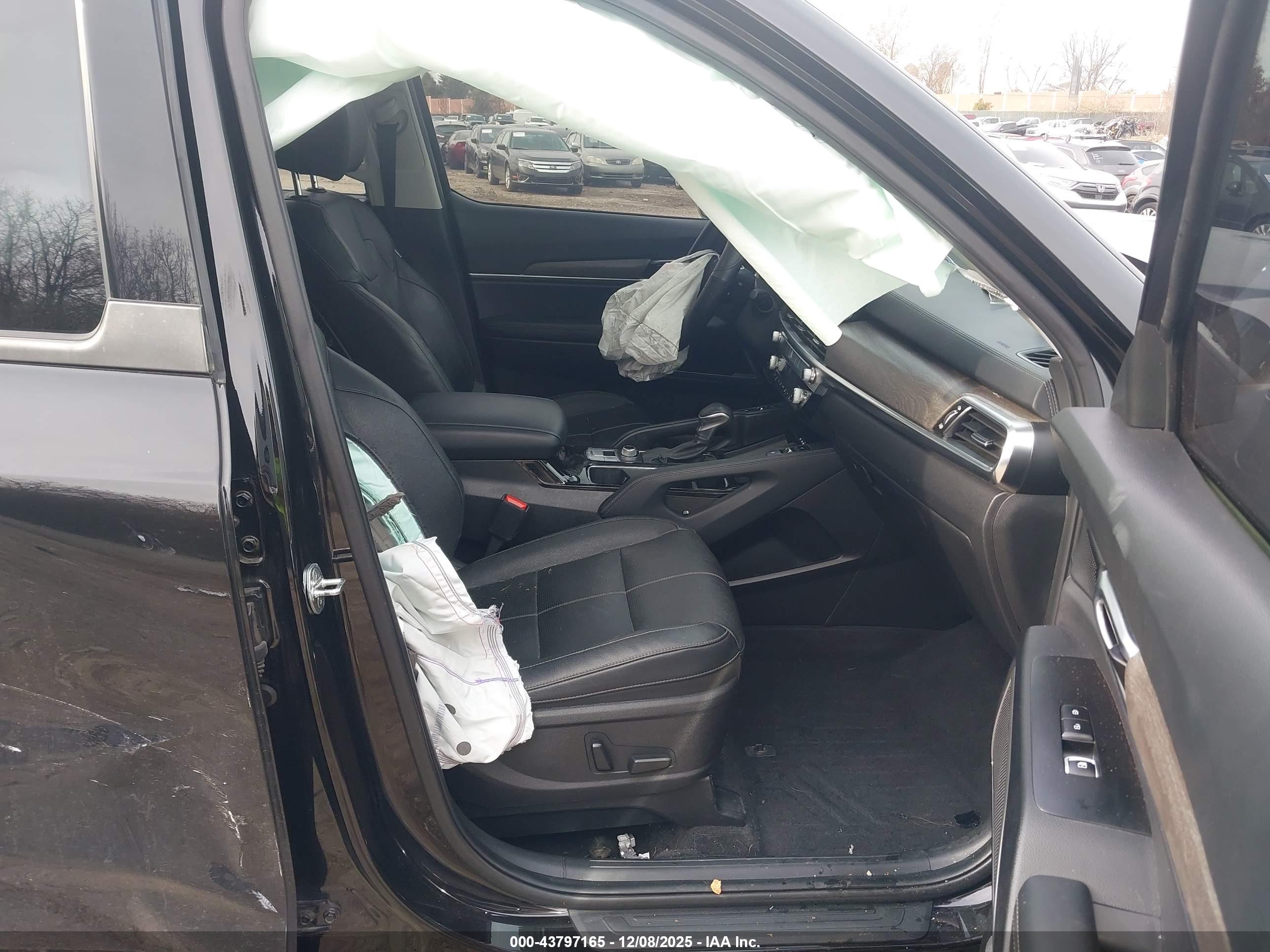 KIA TELLURIDE image 5