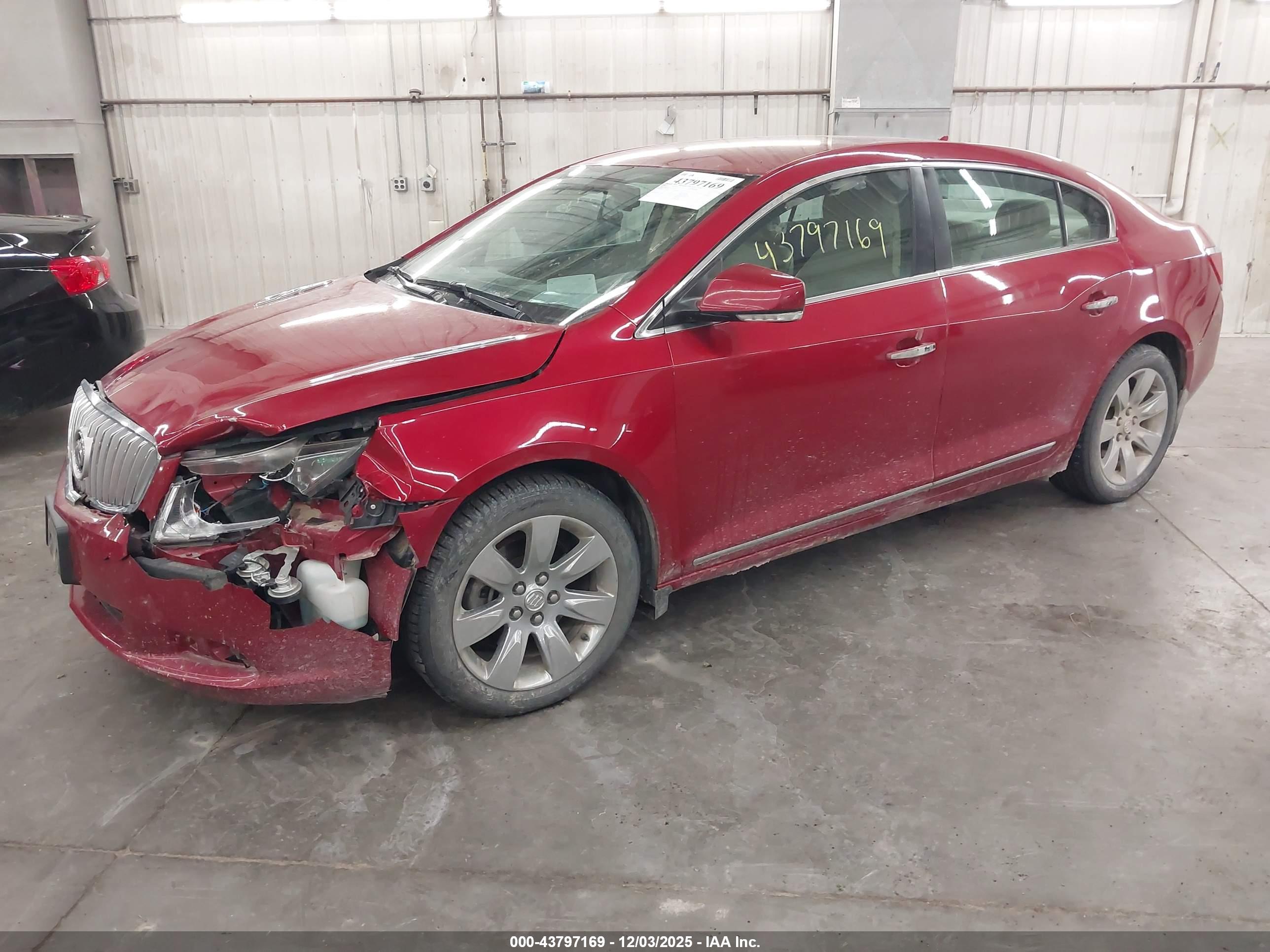 BUICK LACROSSE image 2