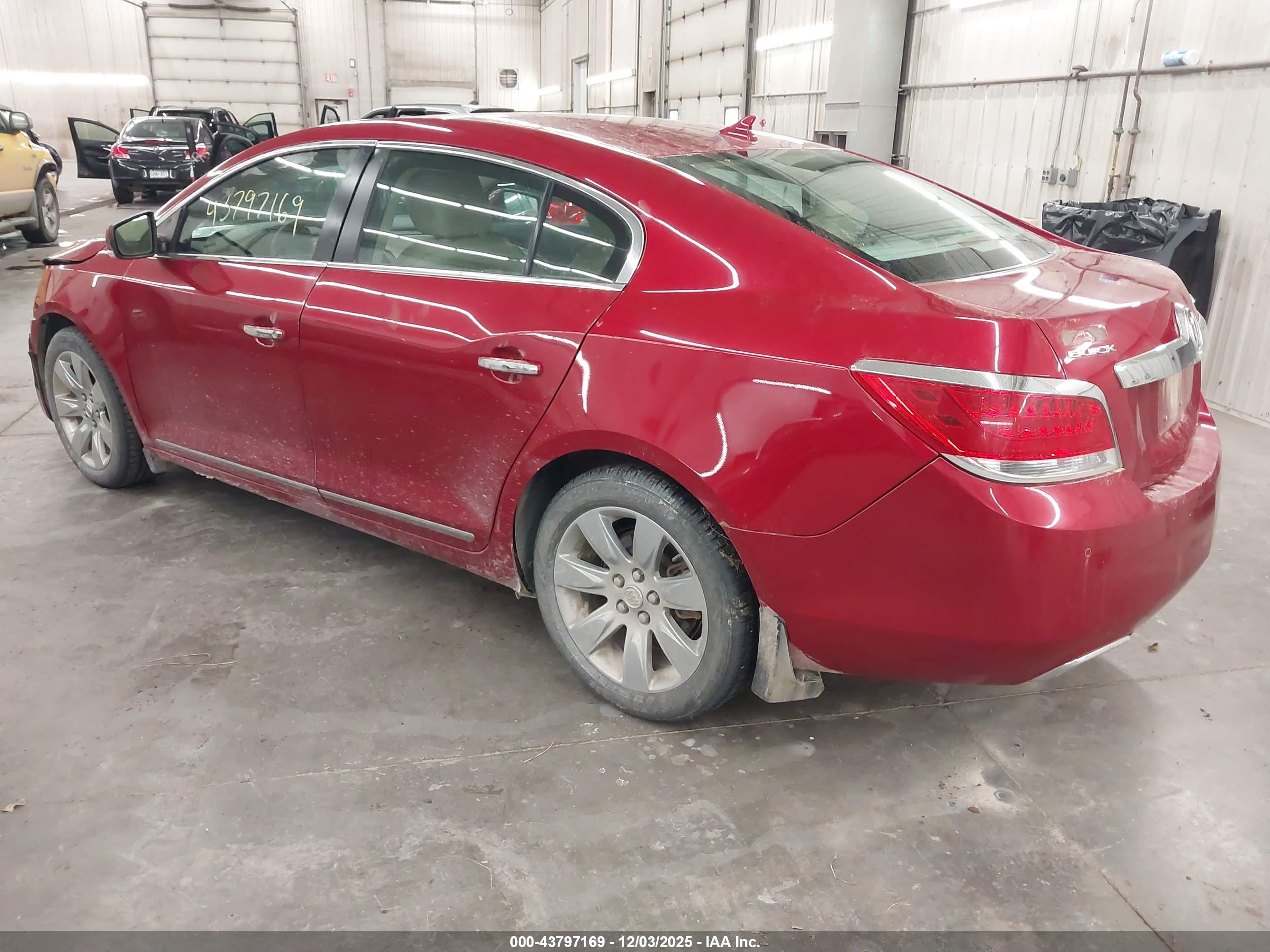 BUICK LACROSSE image 3