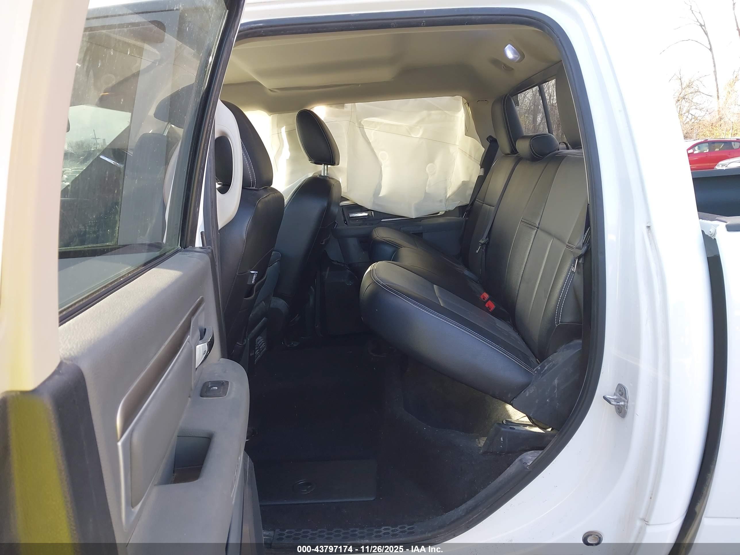 RAM 1500 image 8