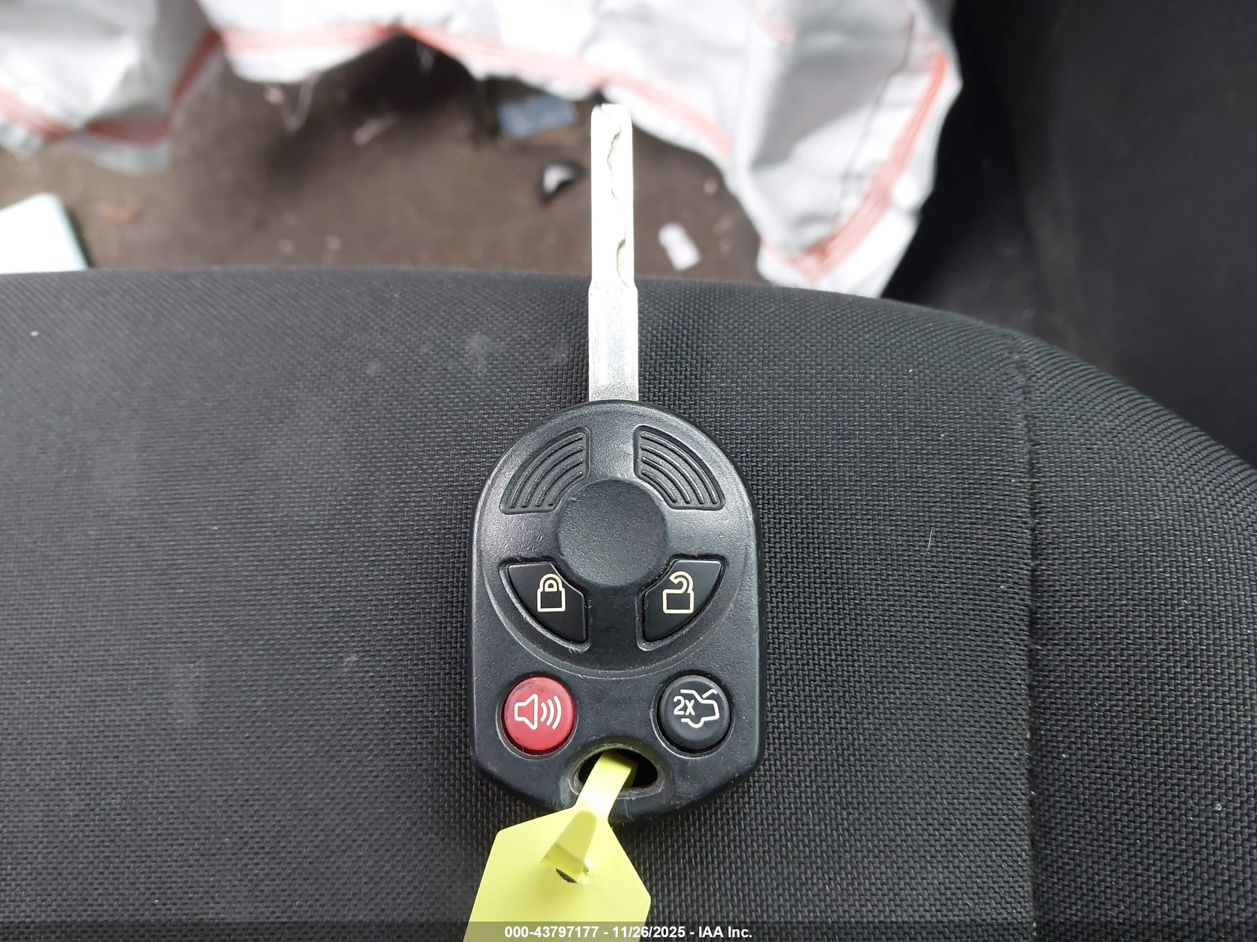 FORD FOCUS image 11