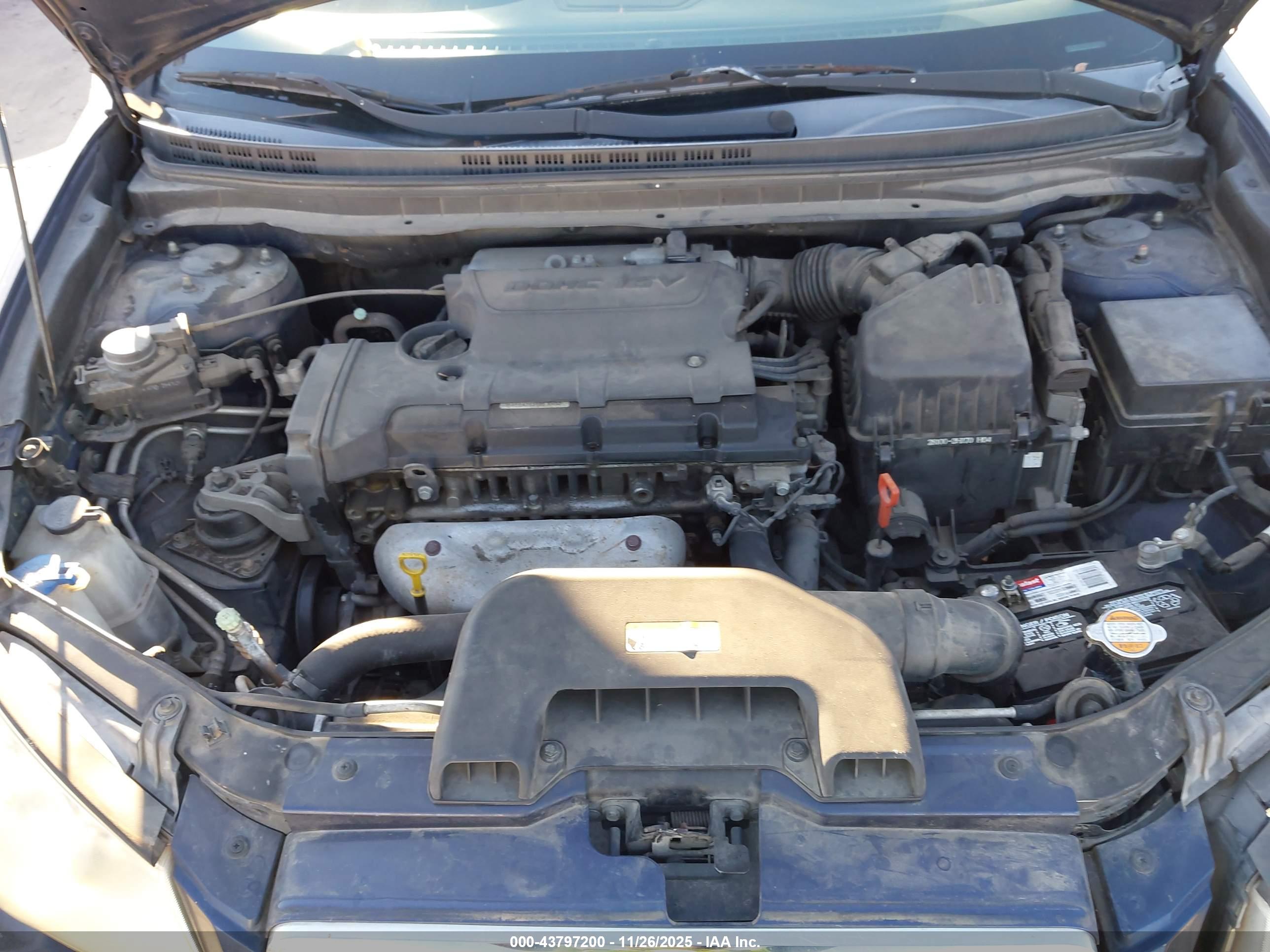 HYUNDAI ELANTRA image 10