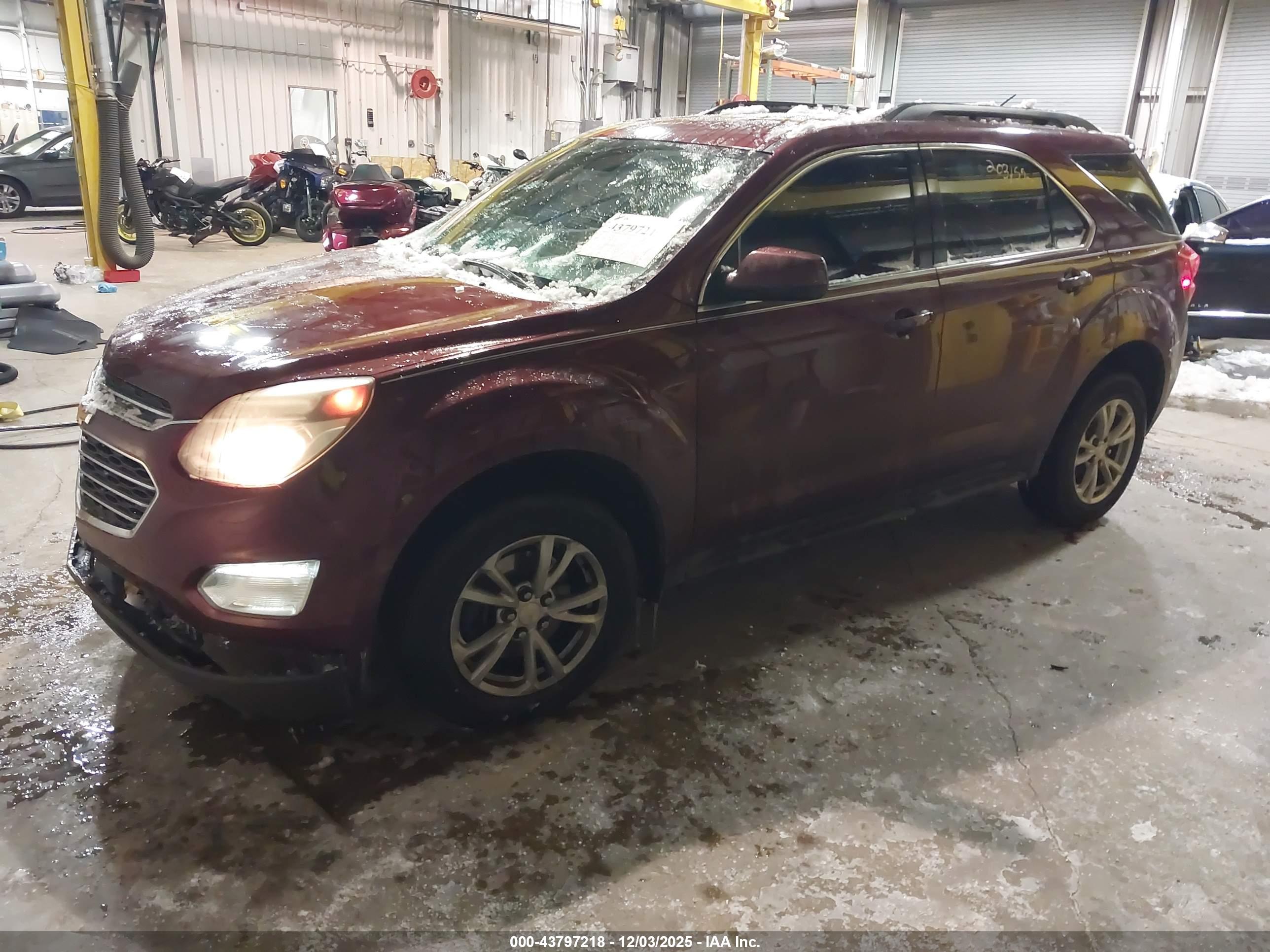 CHEVROLET EQUINOX image 2