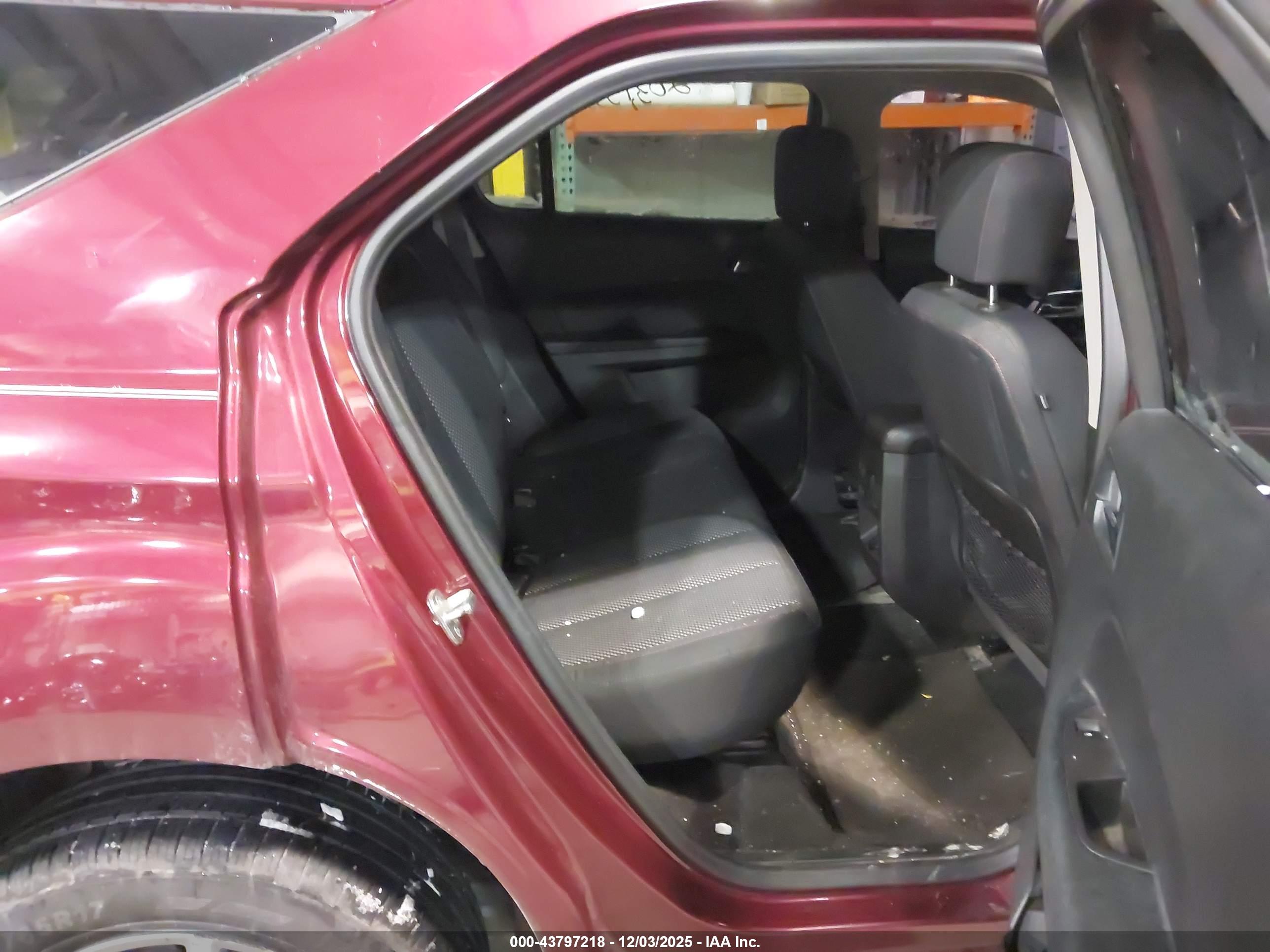 CHEVROLET EQUINOX image 8