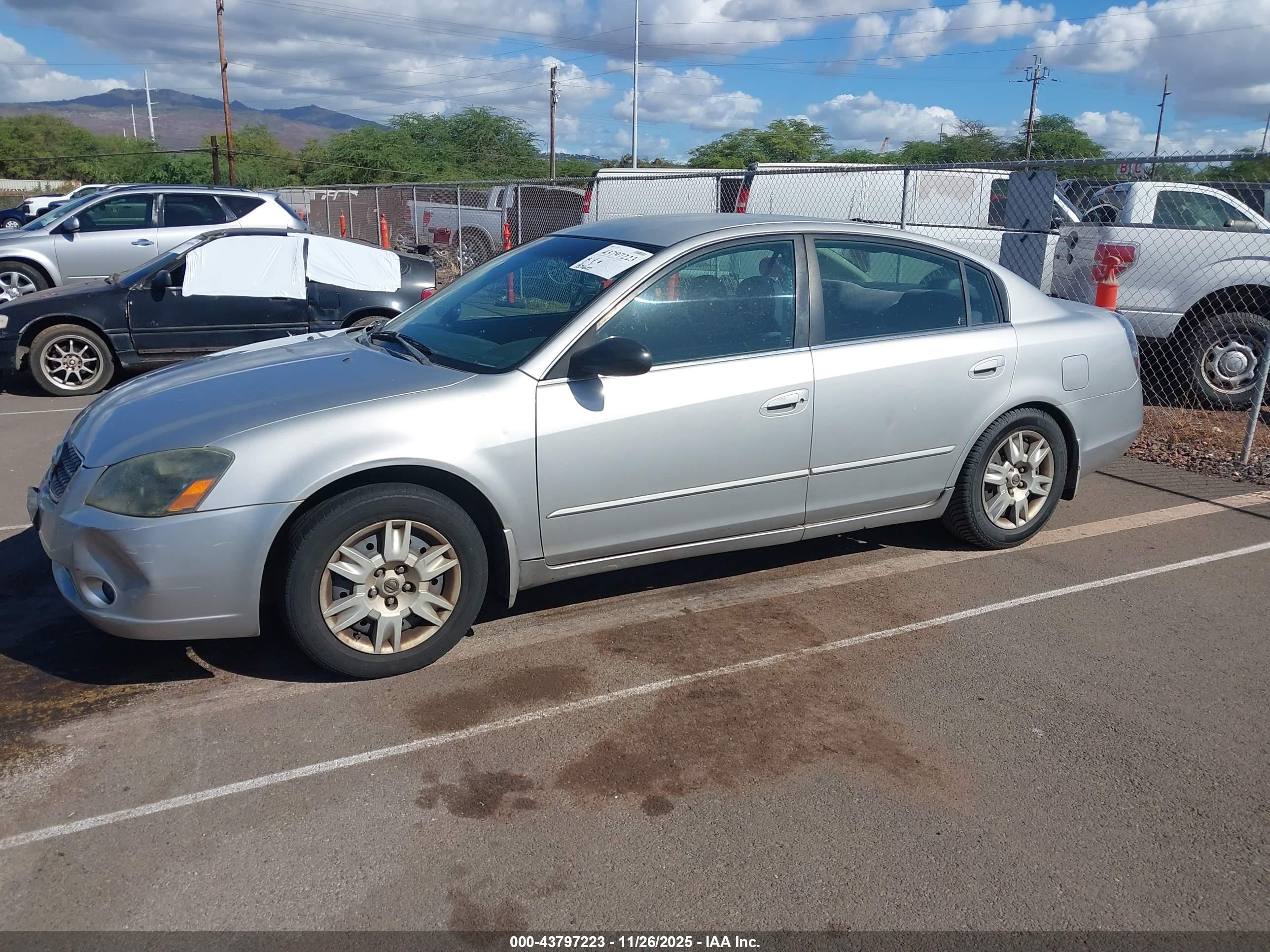 NISSAN ALTIMA image 2