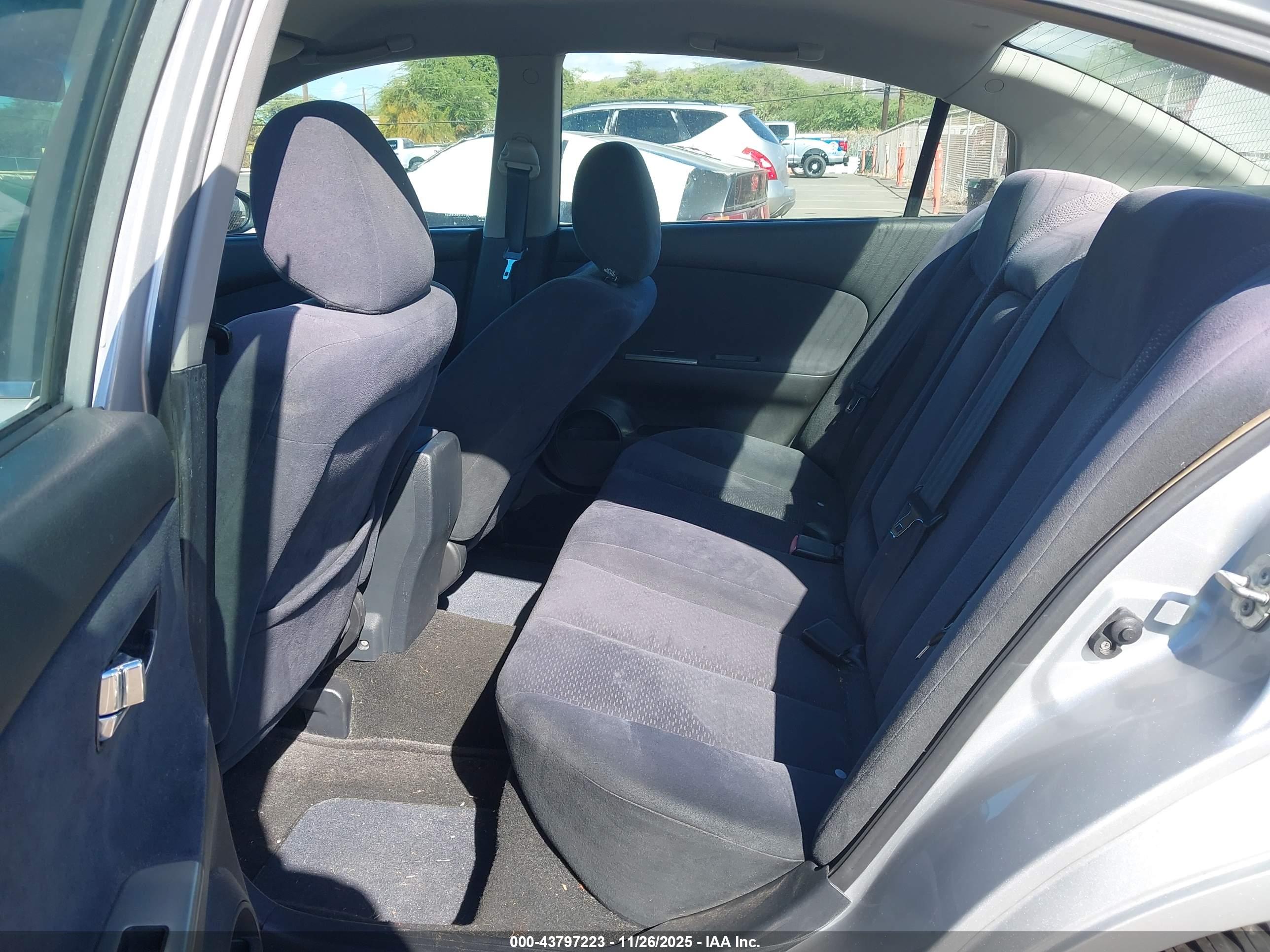 NISSAN ALTIMA image 8