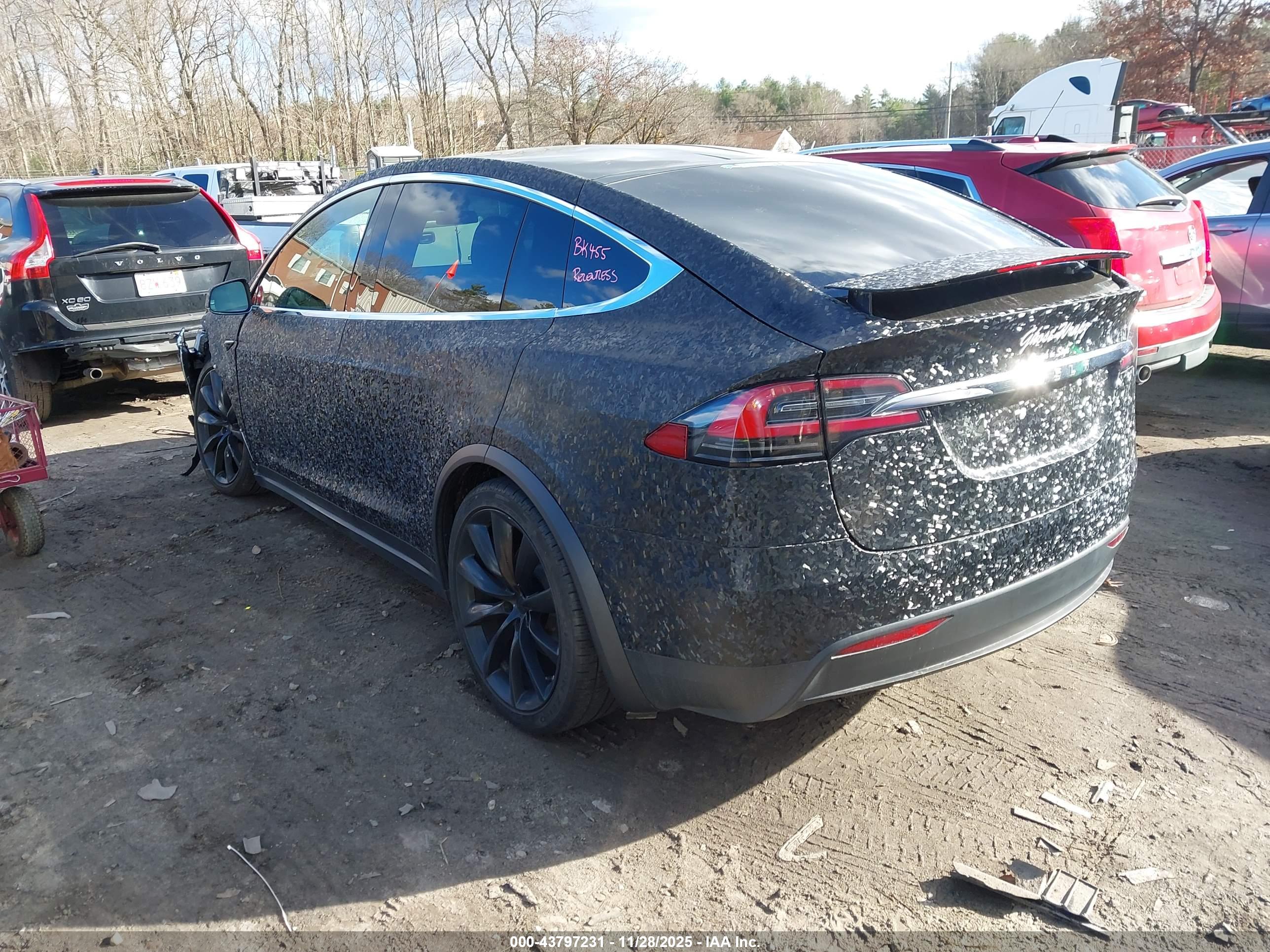 TESLA MODEL image 3