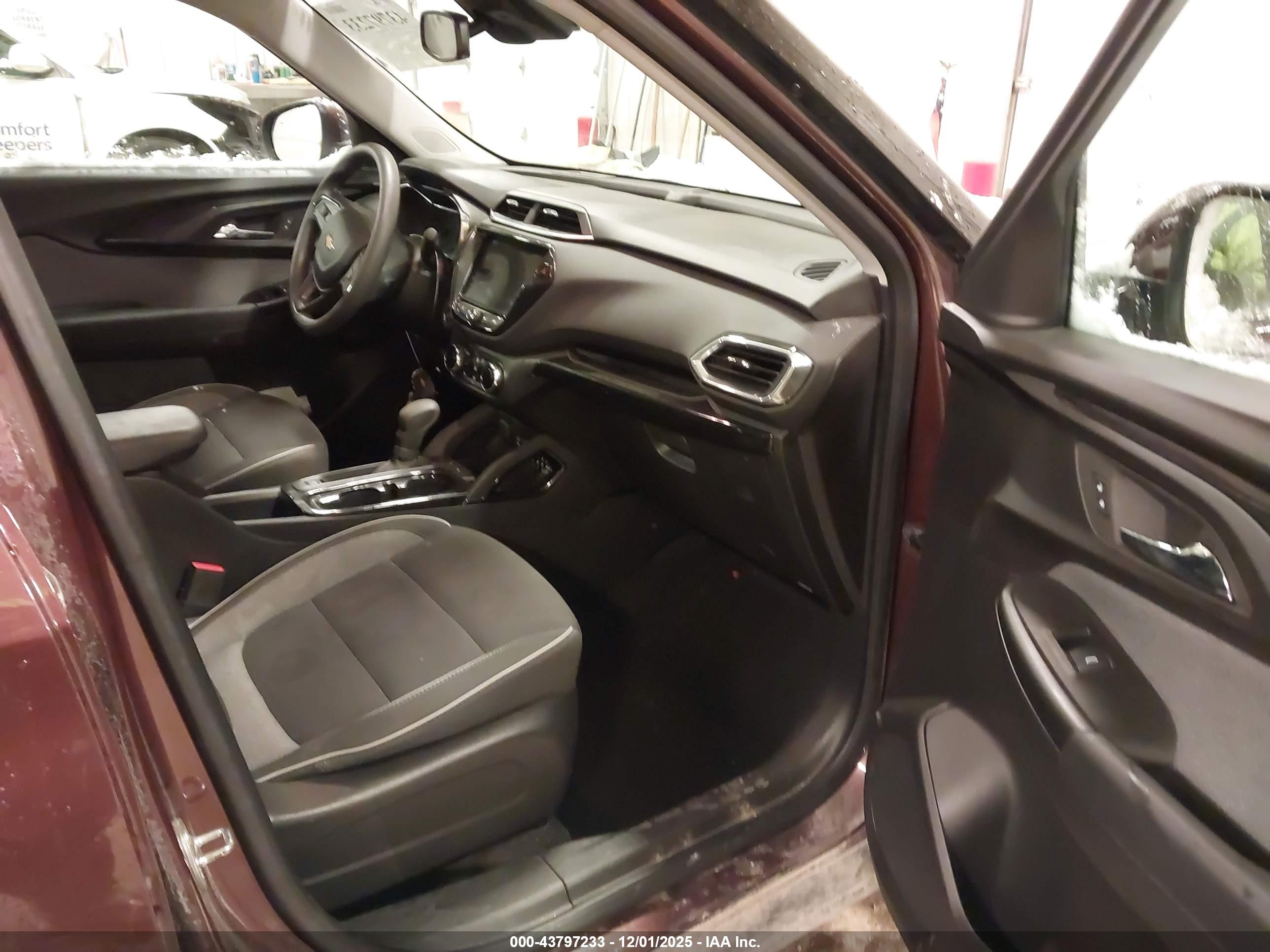 CHEVROLET TRAILBLAZER image 5