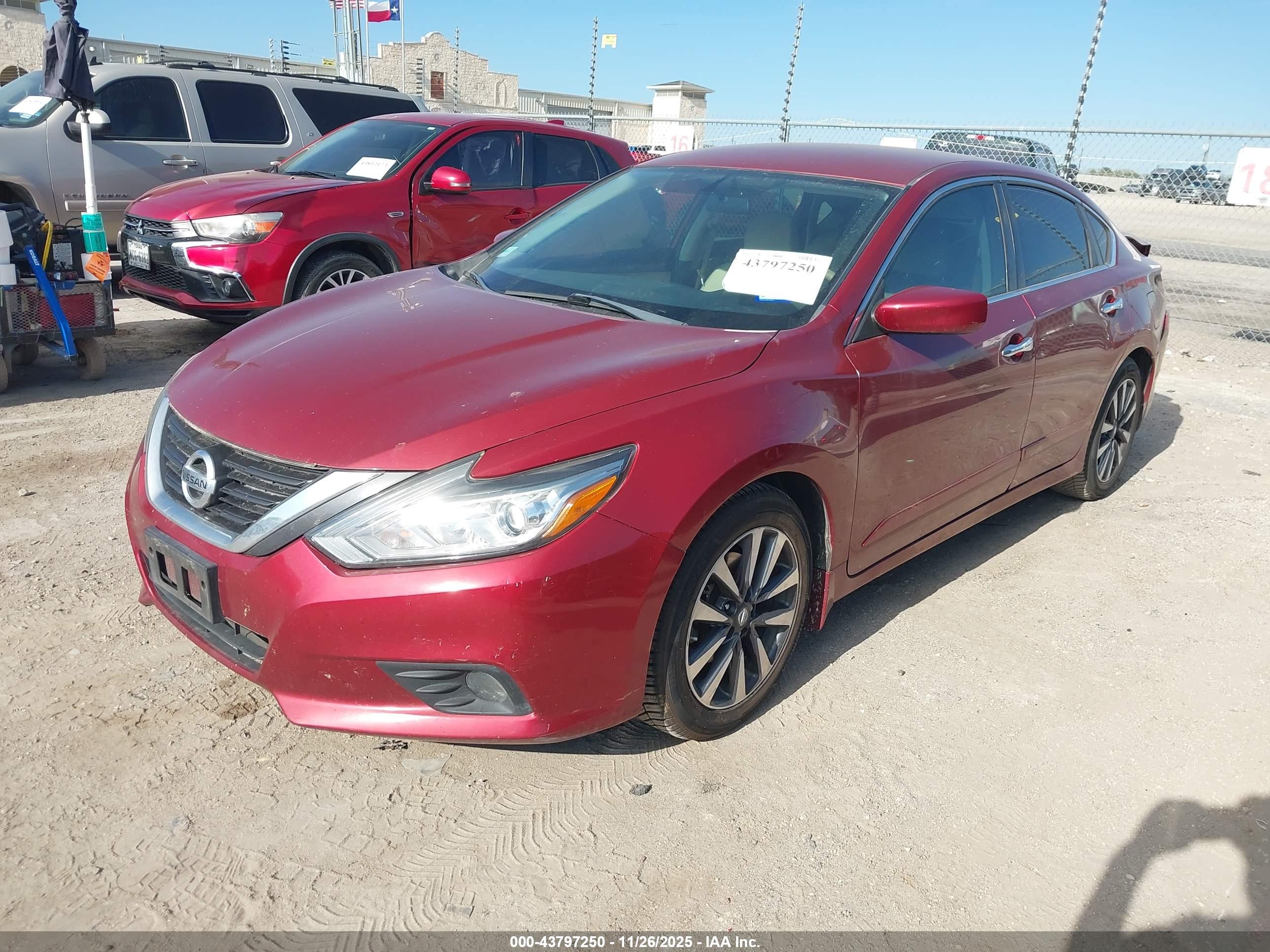 NISSAN ALTIMA image 2