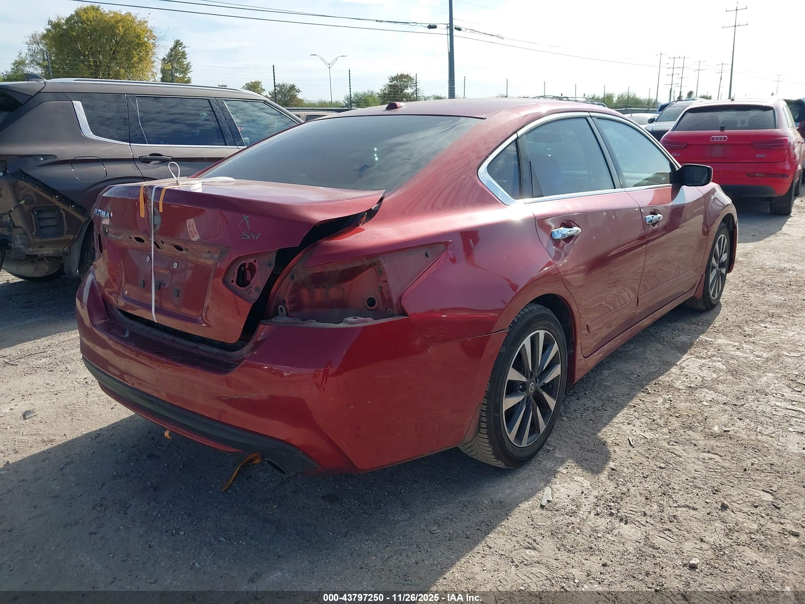 NISSAN ALTIMA image 4