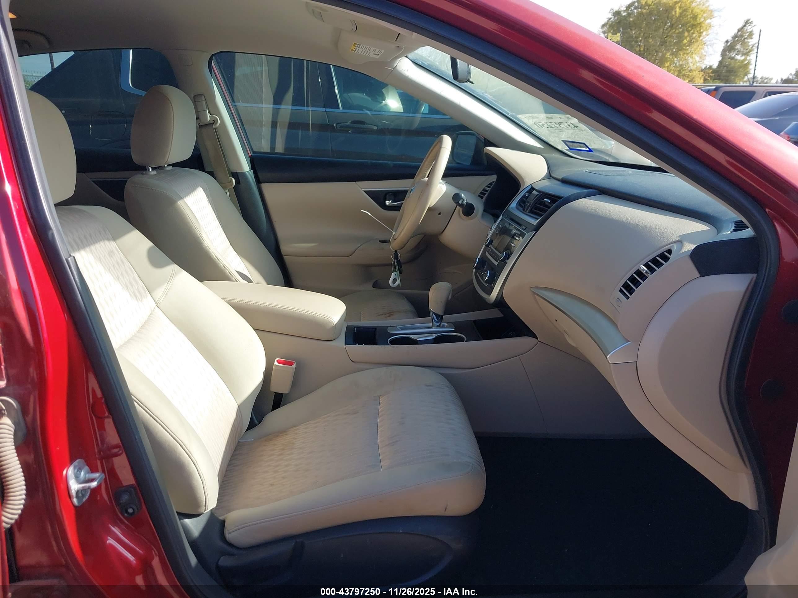 NISSAN ALTIMA image 5