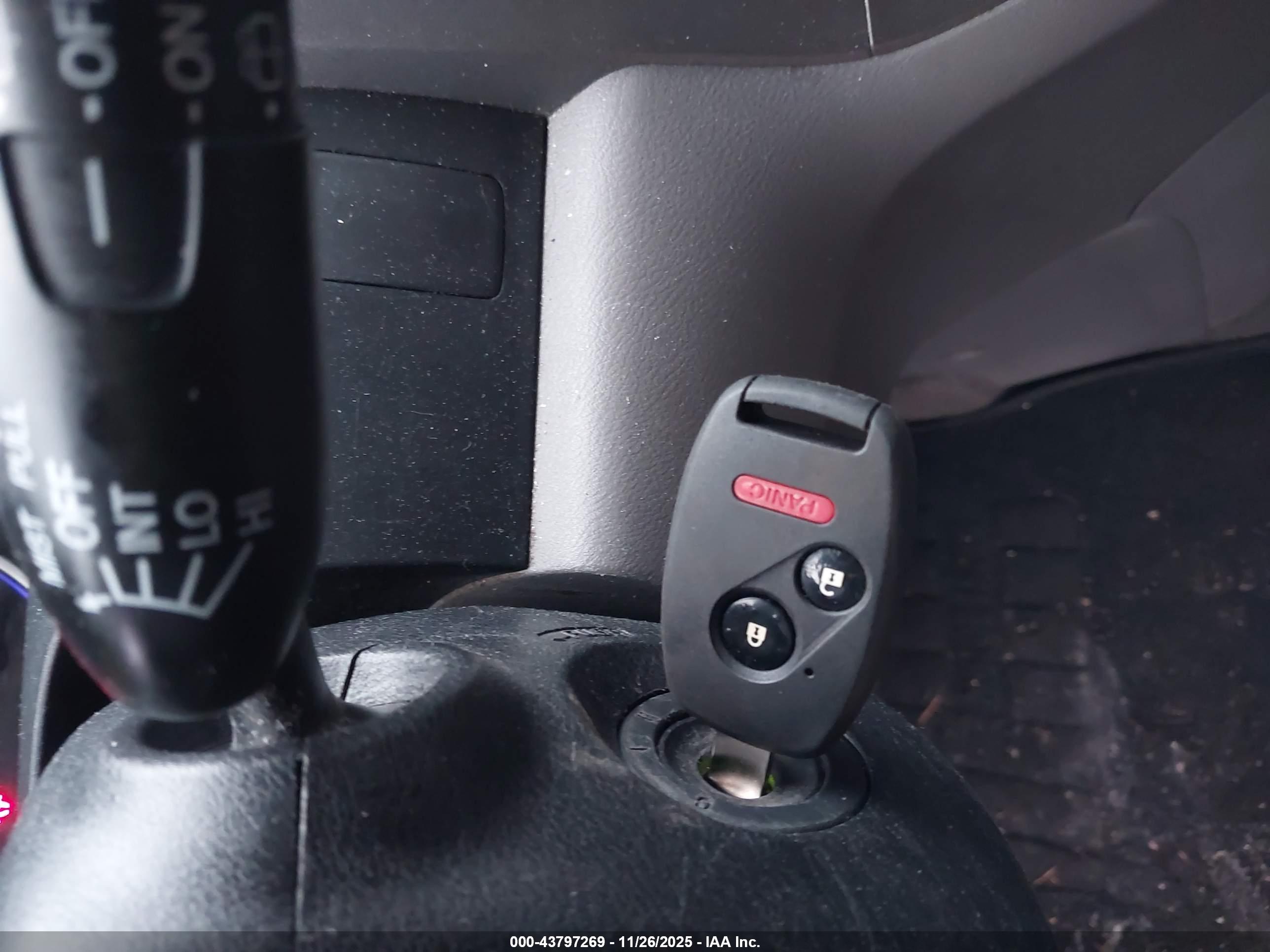 HONDA CR-V image 11