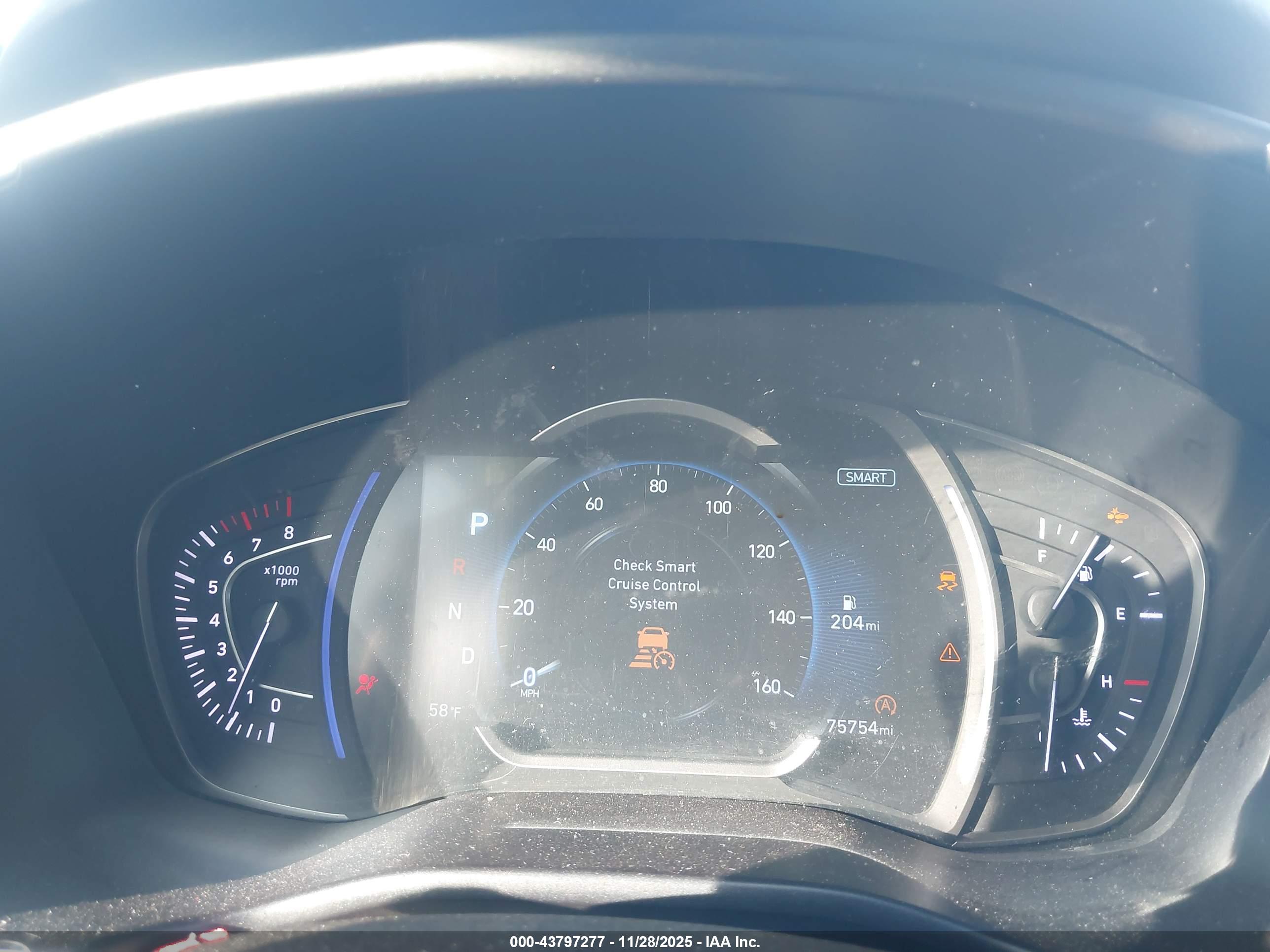 HYUNDAI SANTA image 7