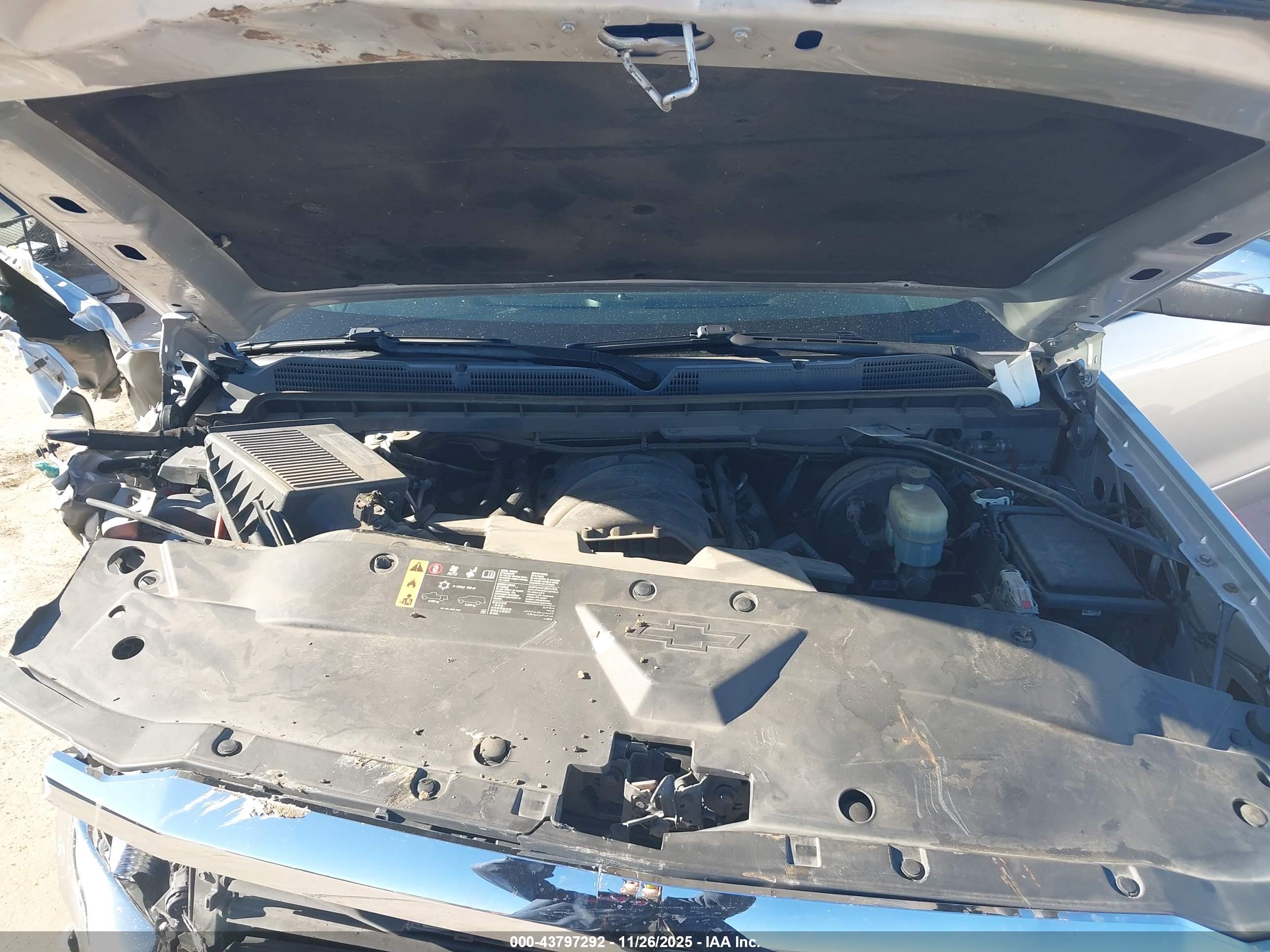 CHEVROLET SILVERADO image 10