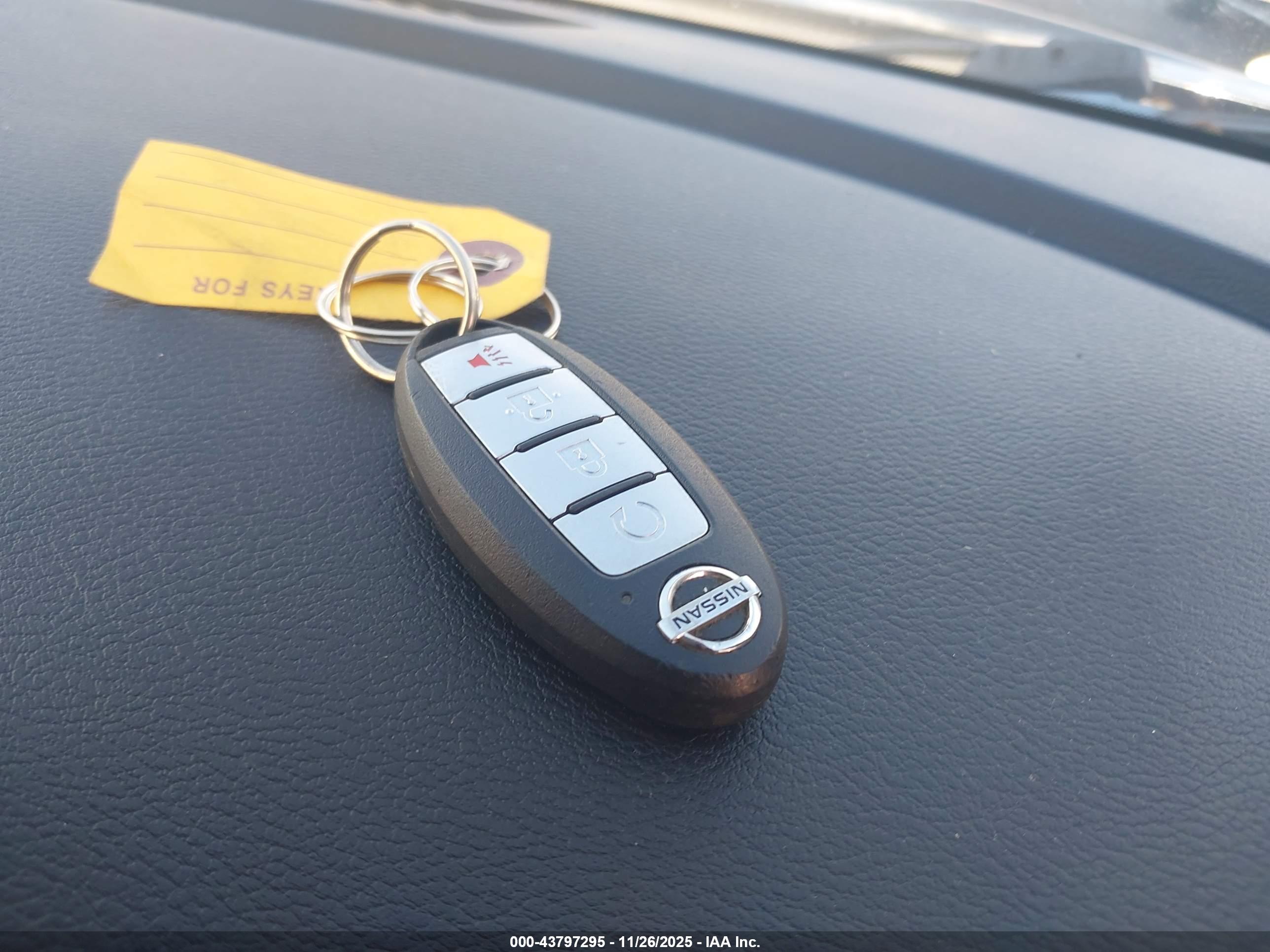 NISSAN KICKS image 11