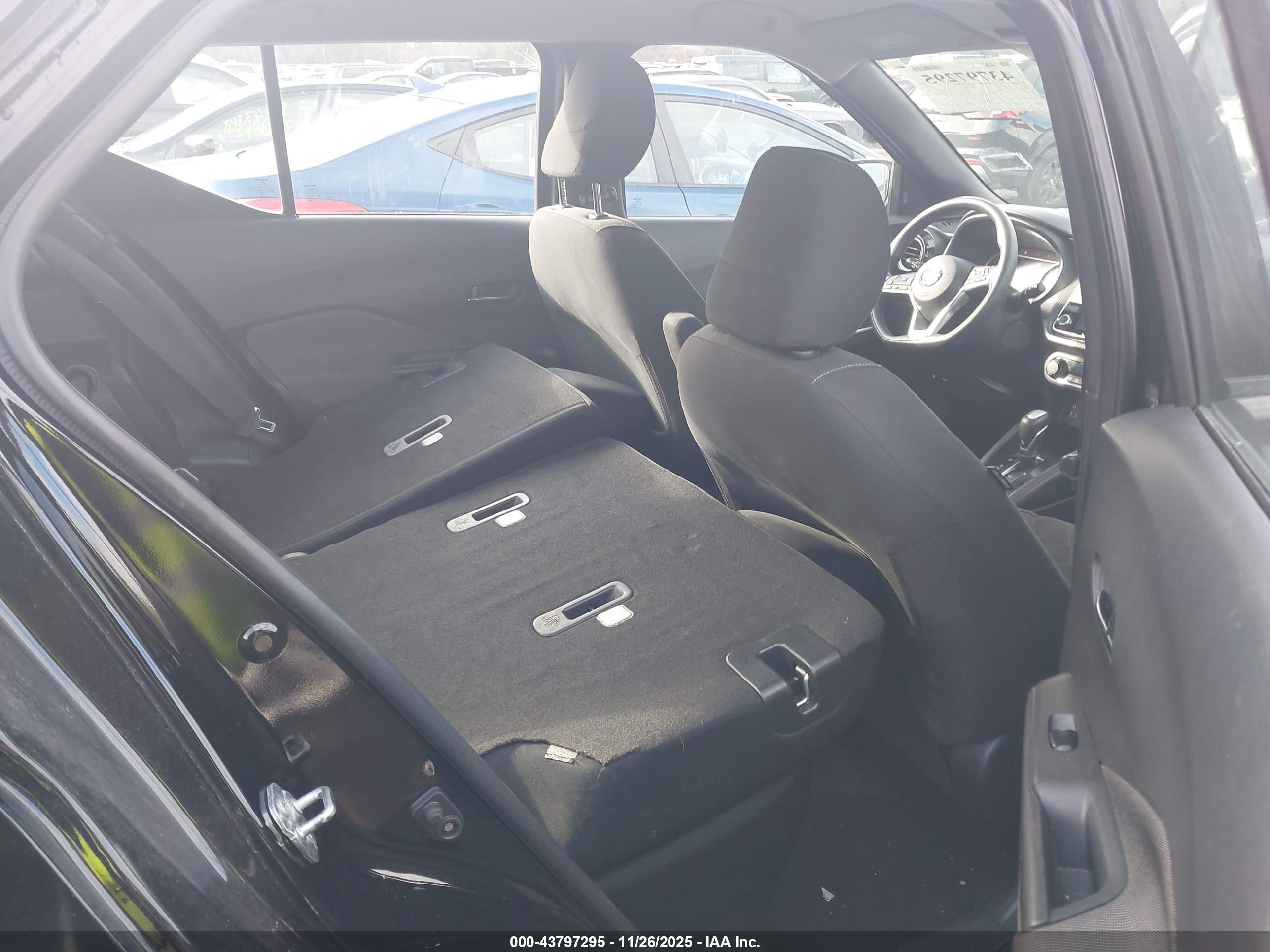 NISSAN KICKS image 8