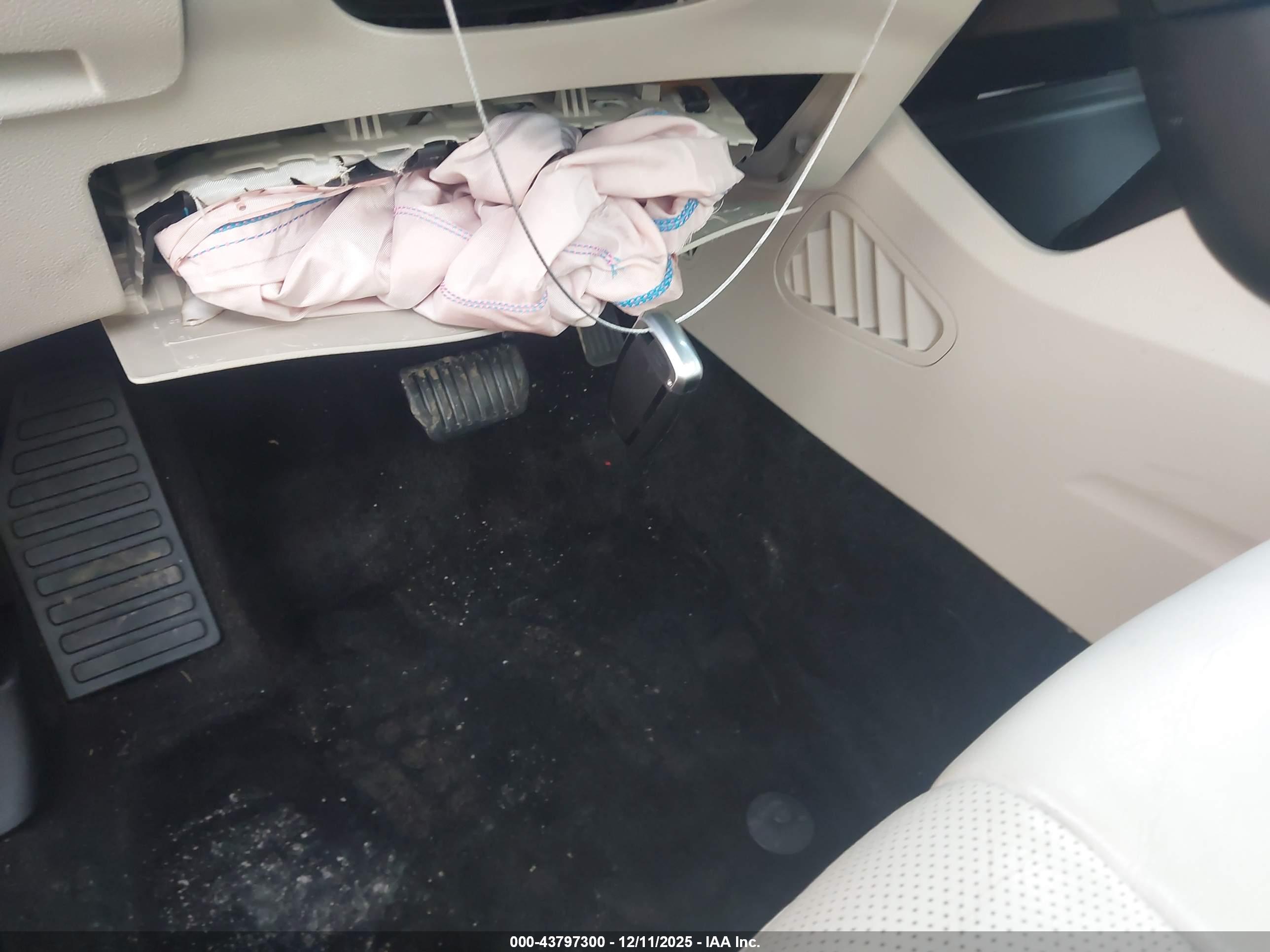 FORD EDGE image 11