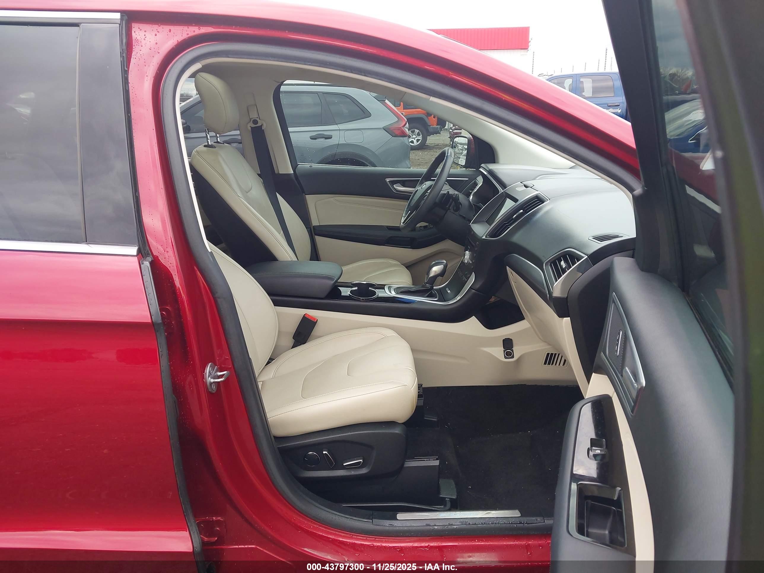 FORD EDGE image 5