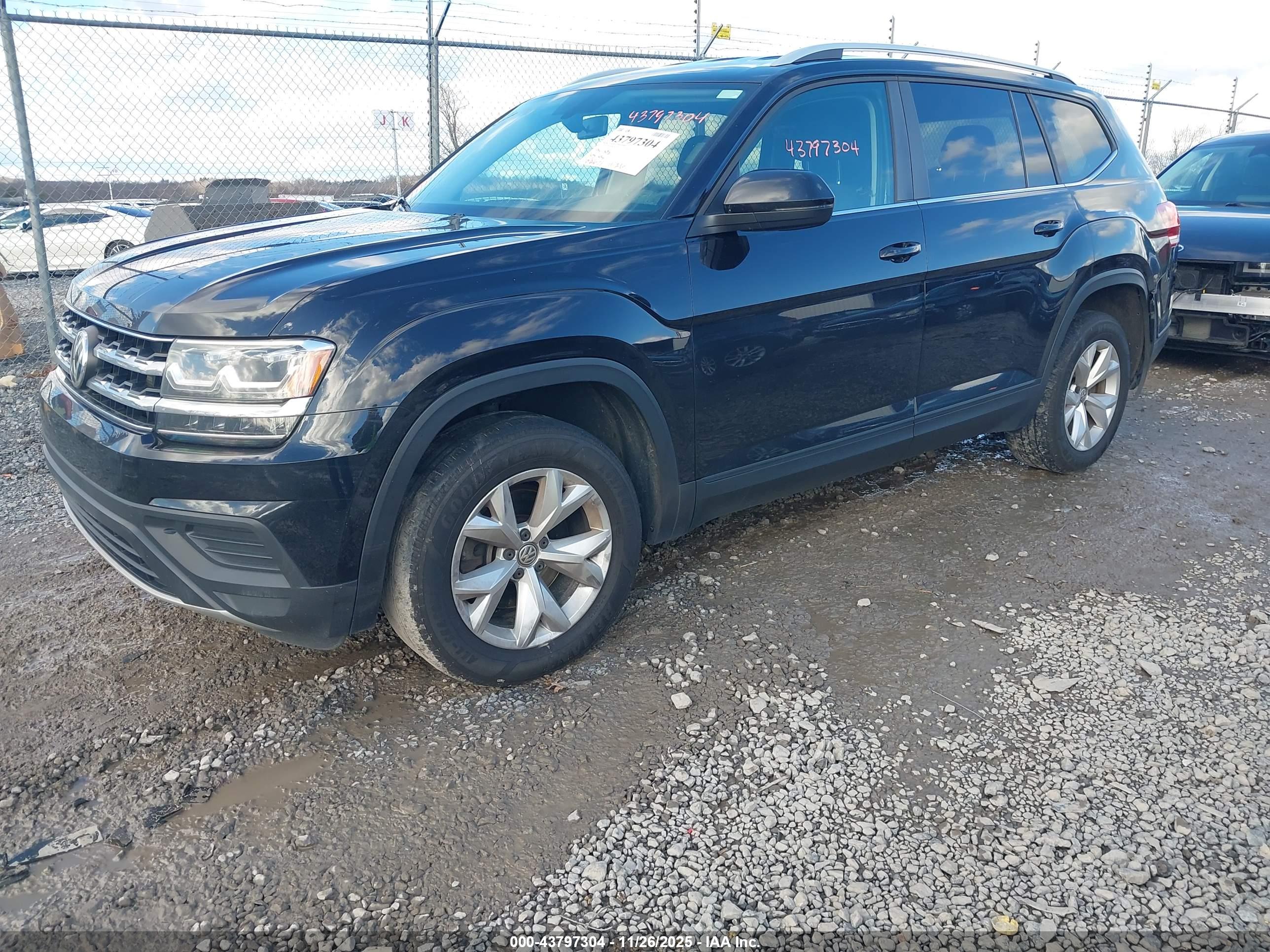 VOLKSWAGEN ATLAS image 2