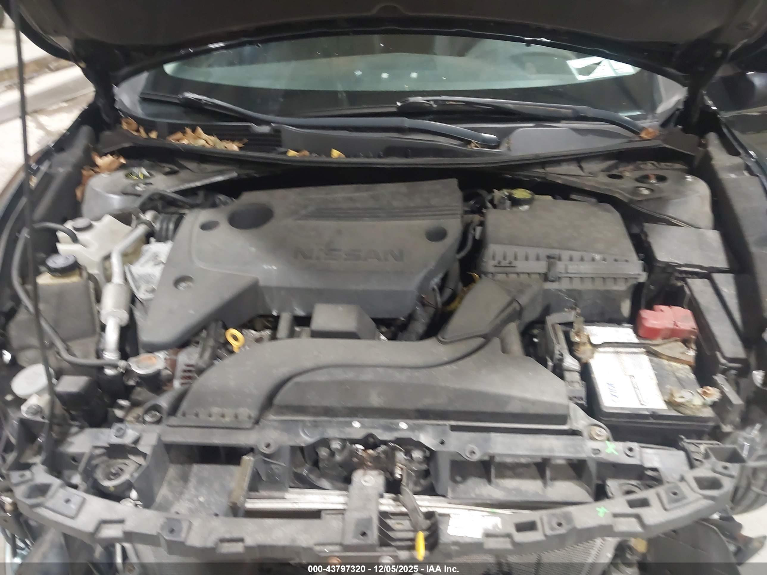 NISSAN ALTIMA image 10