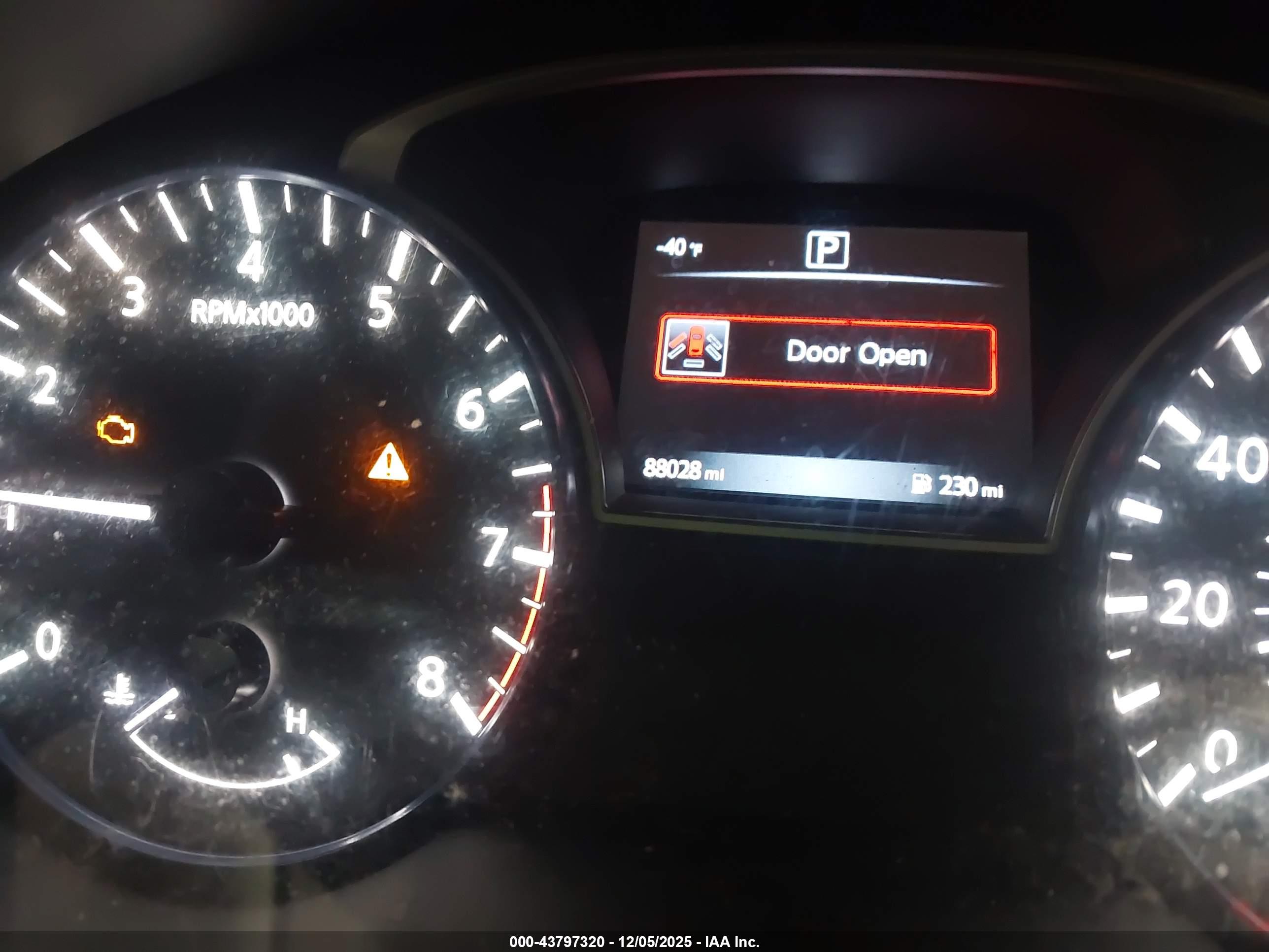 NISSAN ALTIMA image 7