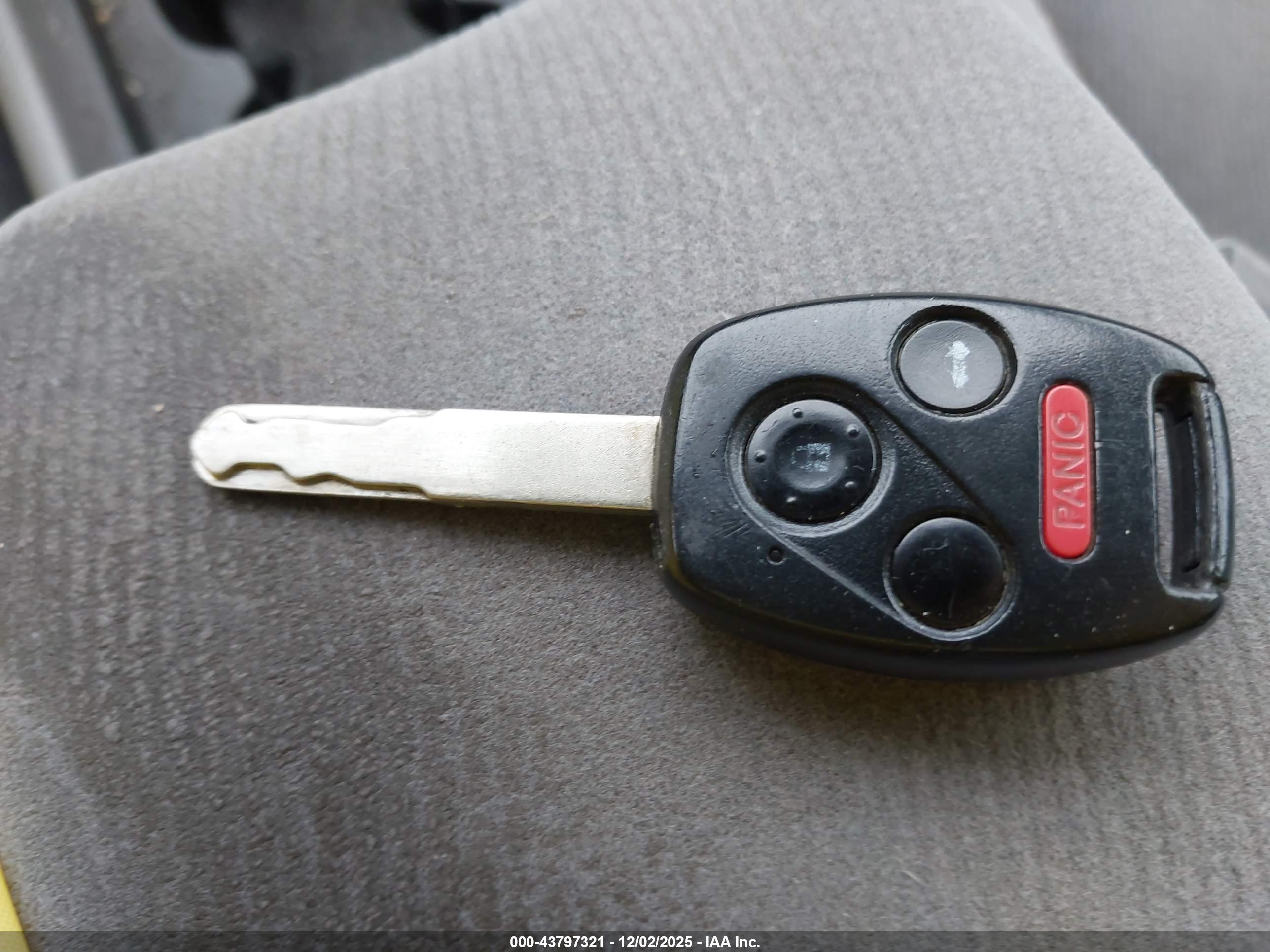 HONDA CIVIC image 11