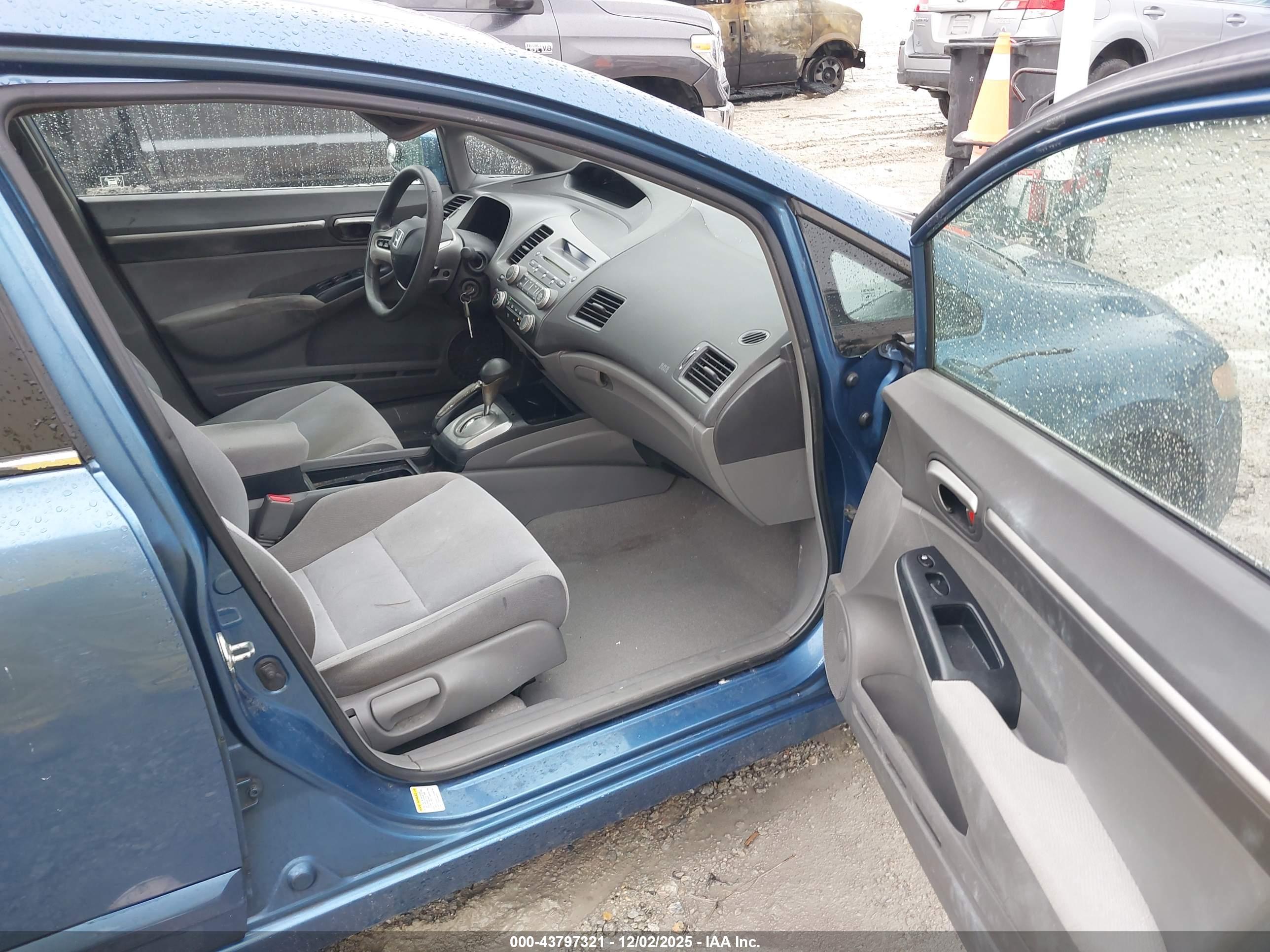HONDA CIVIC image 5