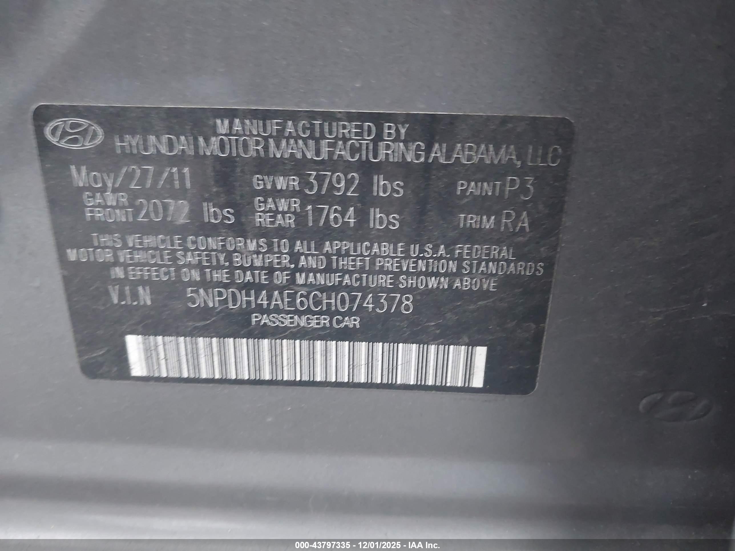HYUNDAI ELANTRA image 9