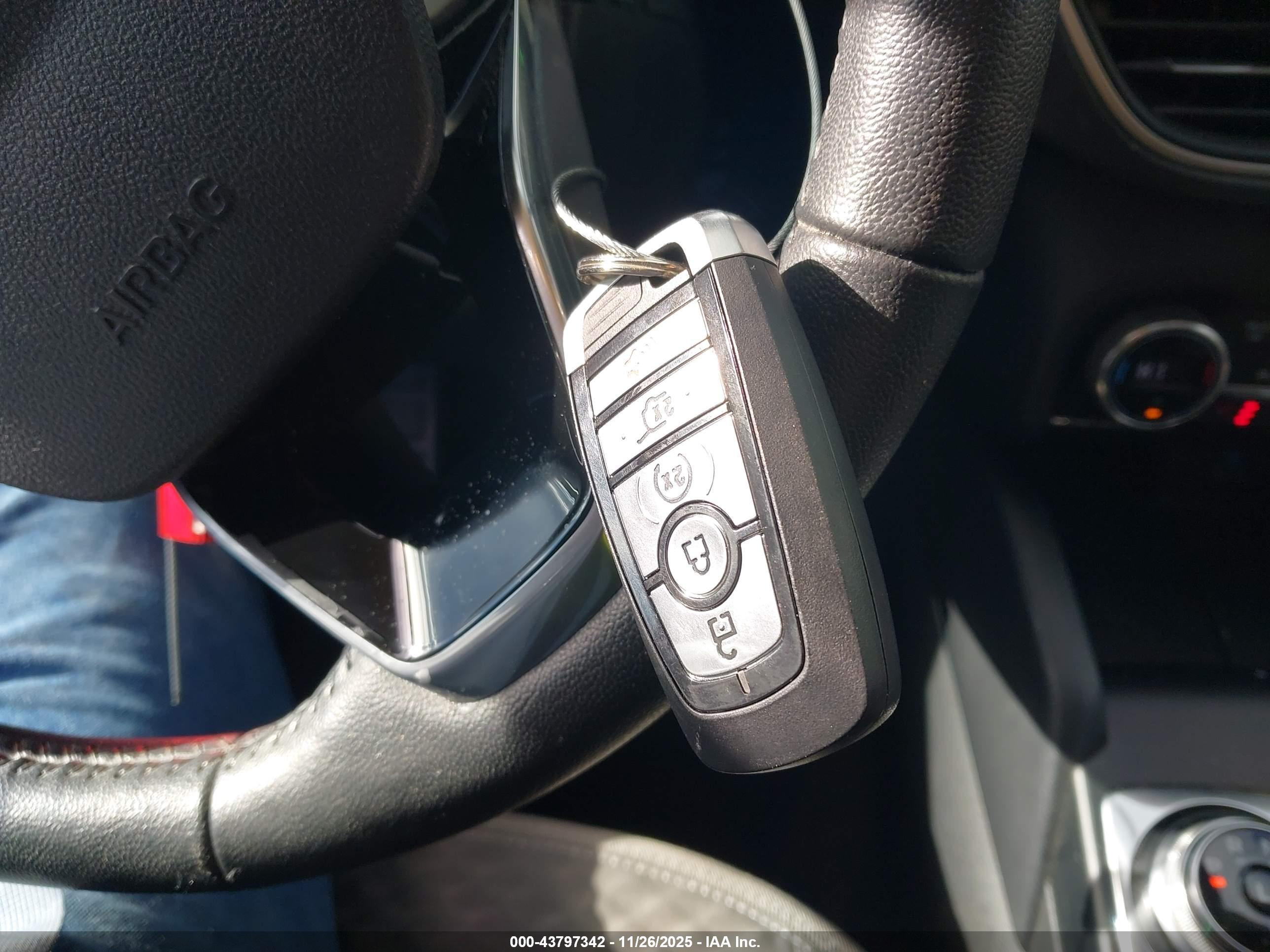 FORD ESCAPE image 11