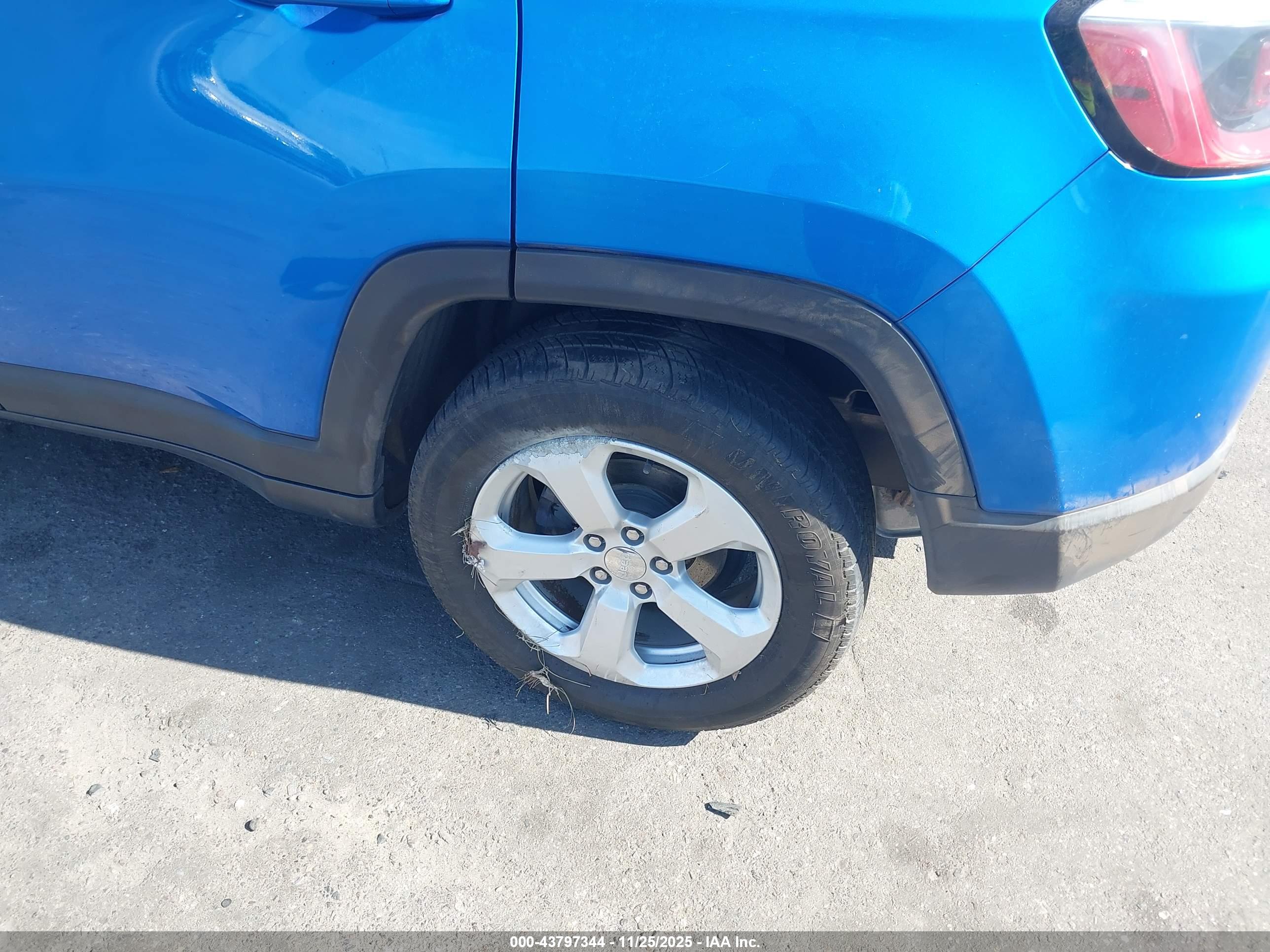 JEEP COMPASS image 6