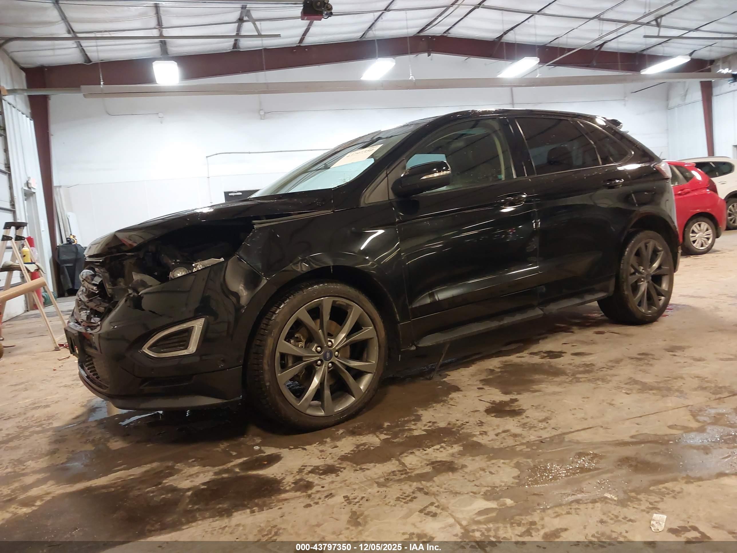 FORD EDGE image 2