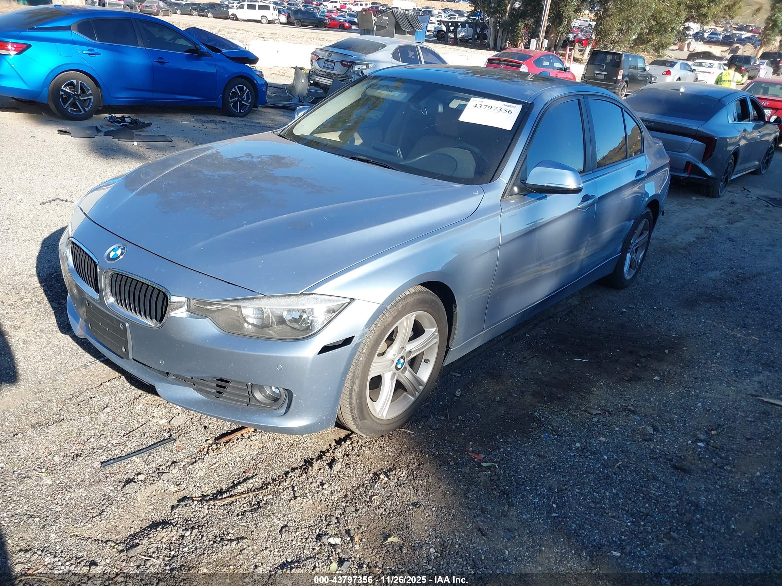 BMW 328I image 2