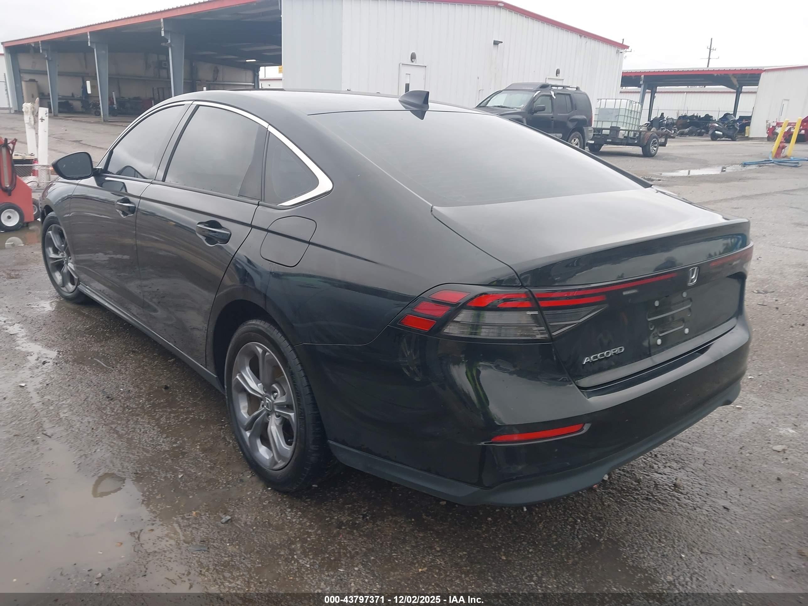 HONDA ACCORD image 3