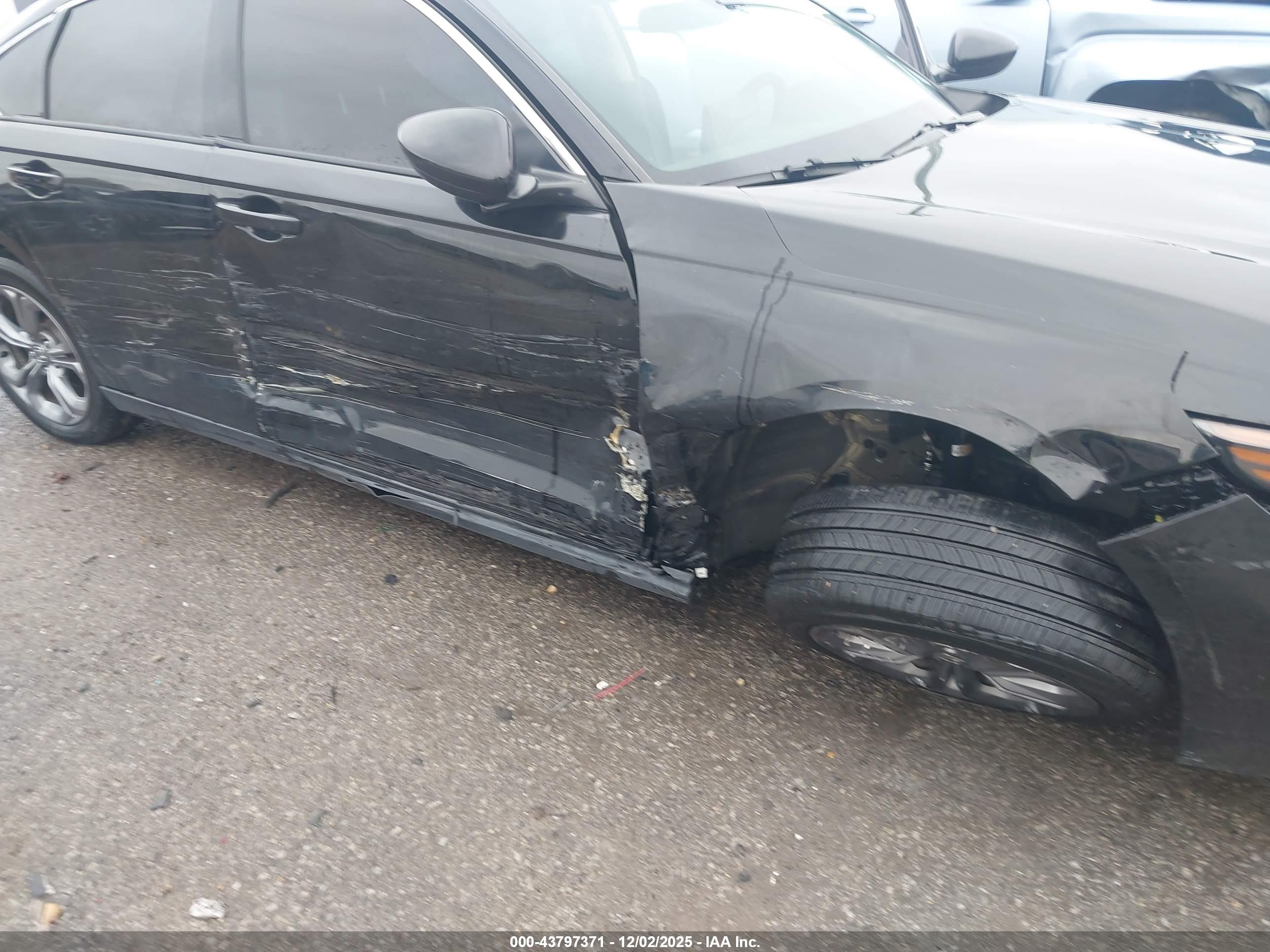 HONDA ACCORD image 6