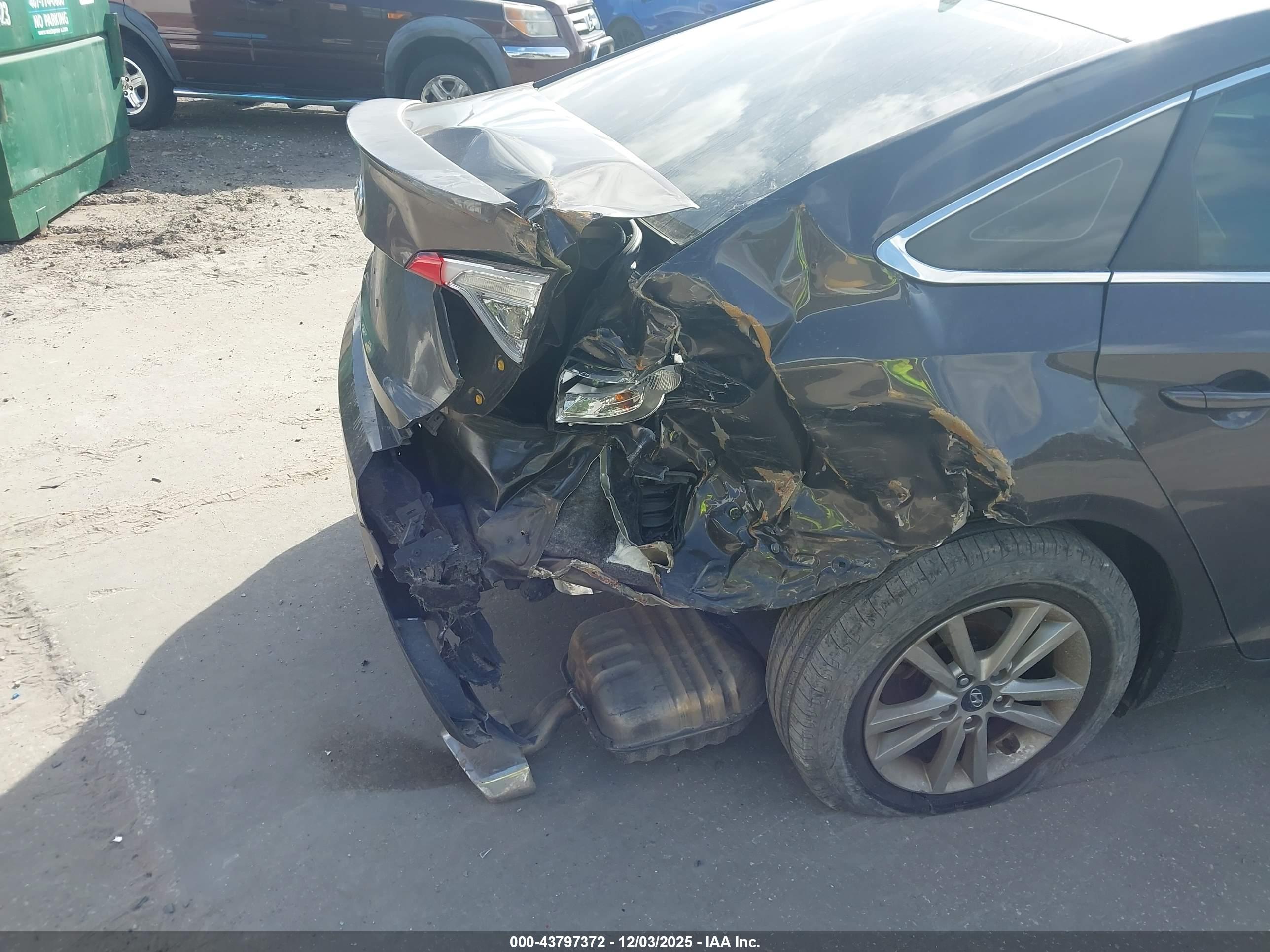 HYUNDAI SONATA image 6