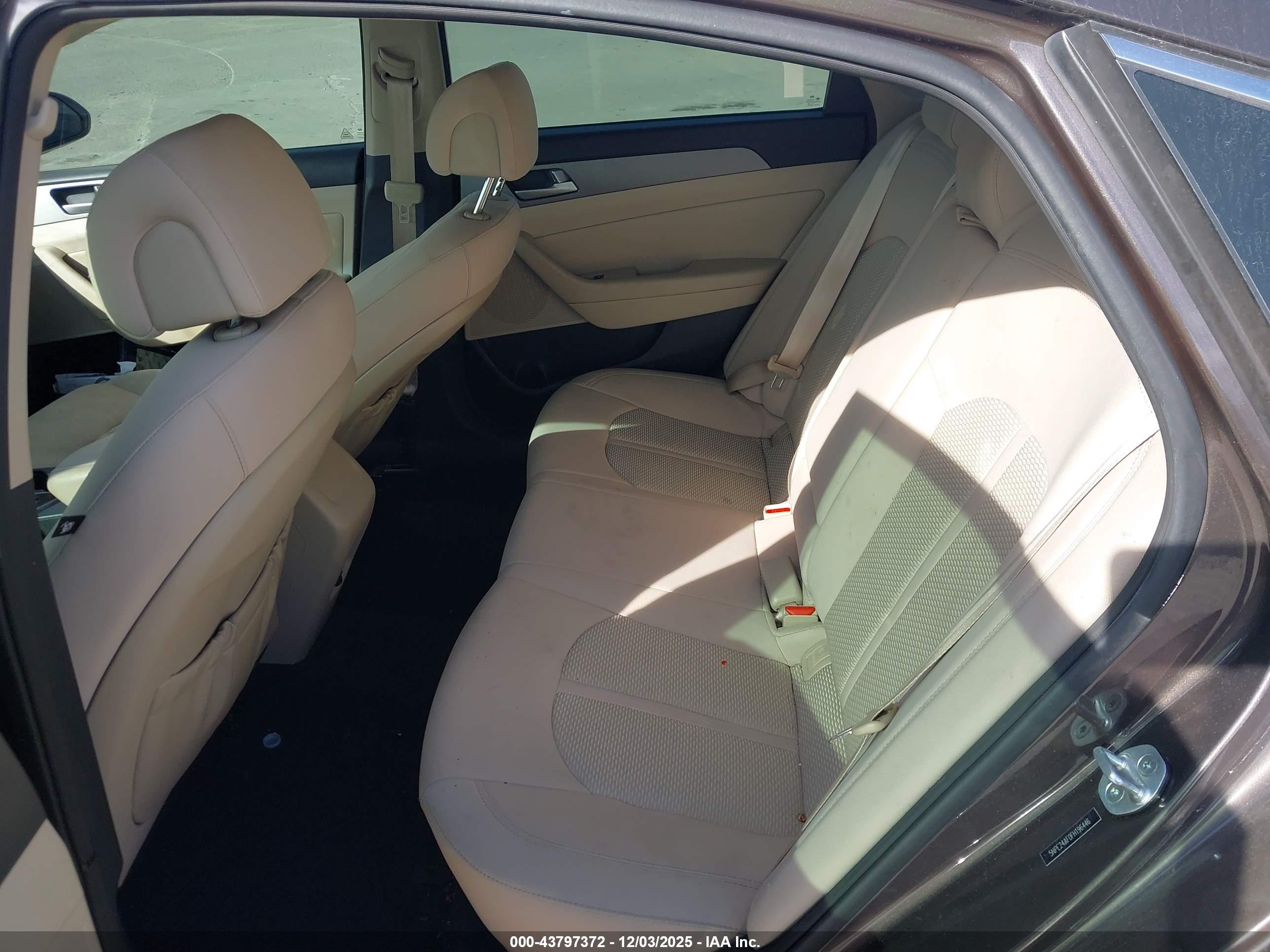 HYUNDAI SONATA image 8