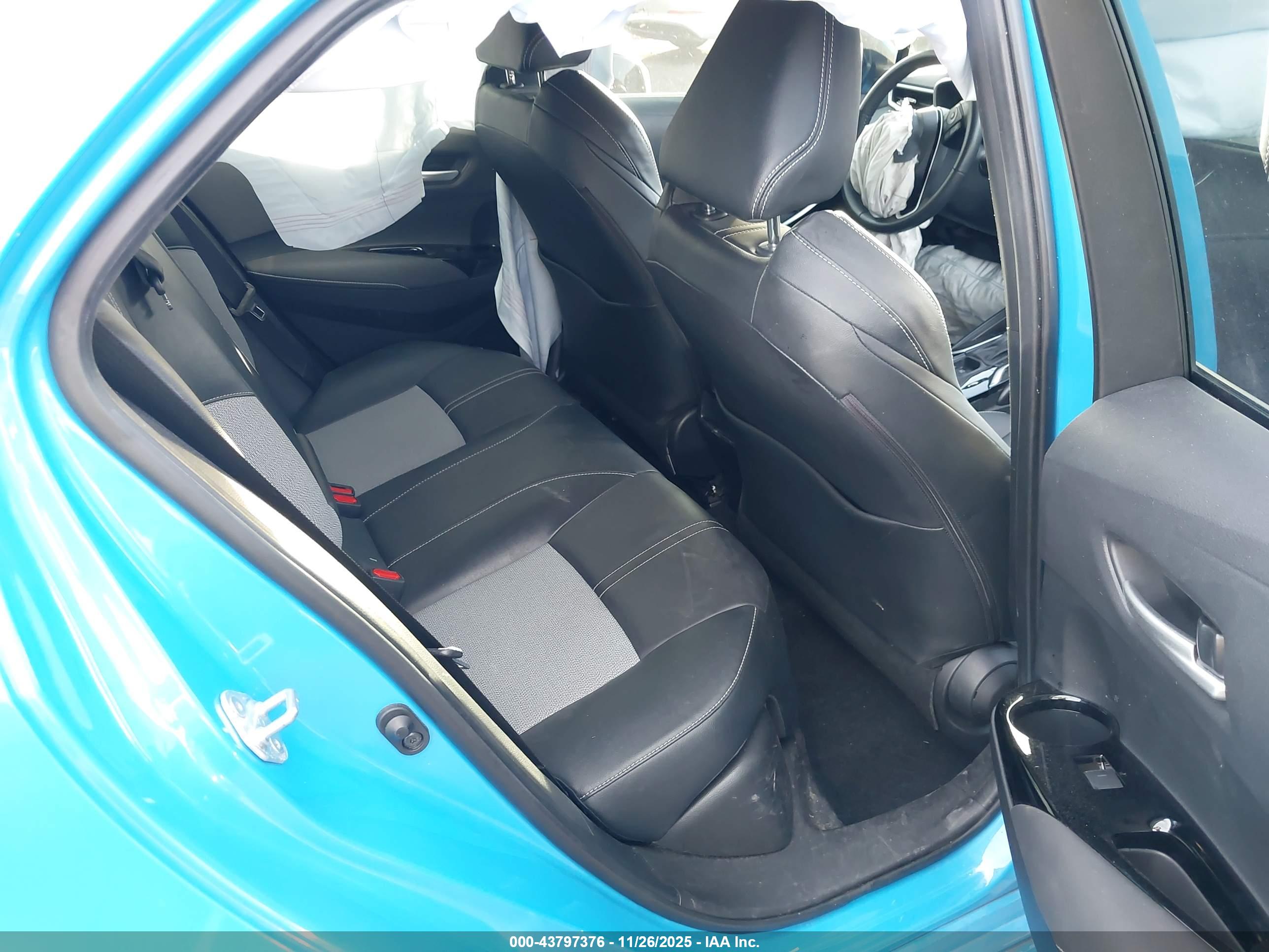 TOYOTA COROLLA image 8