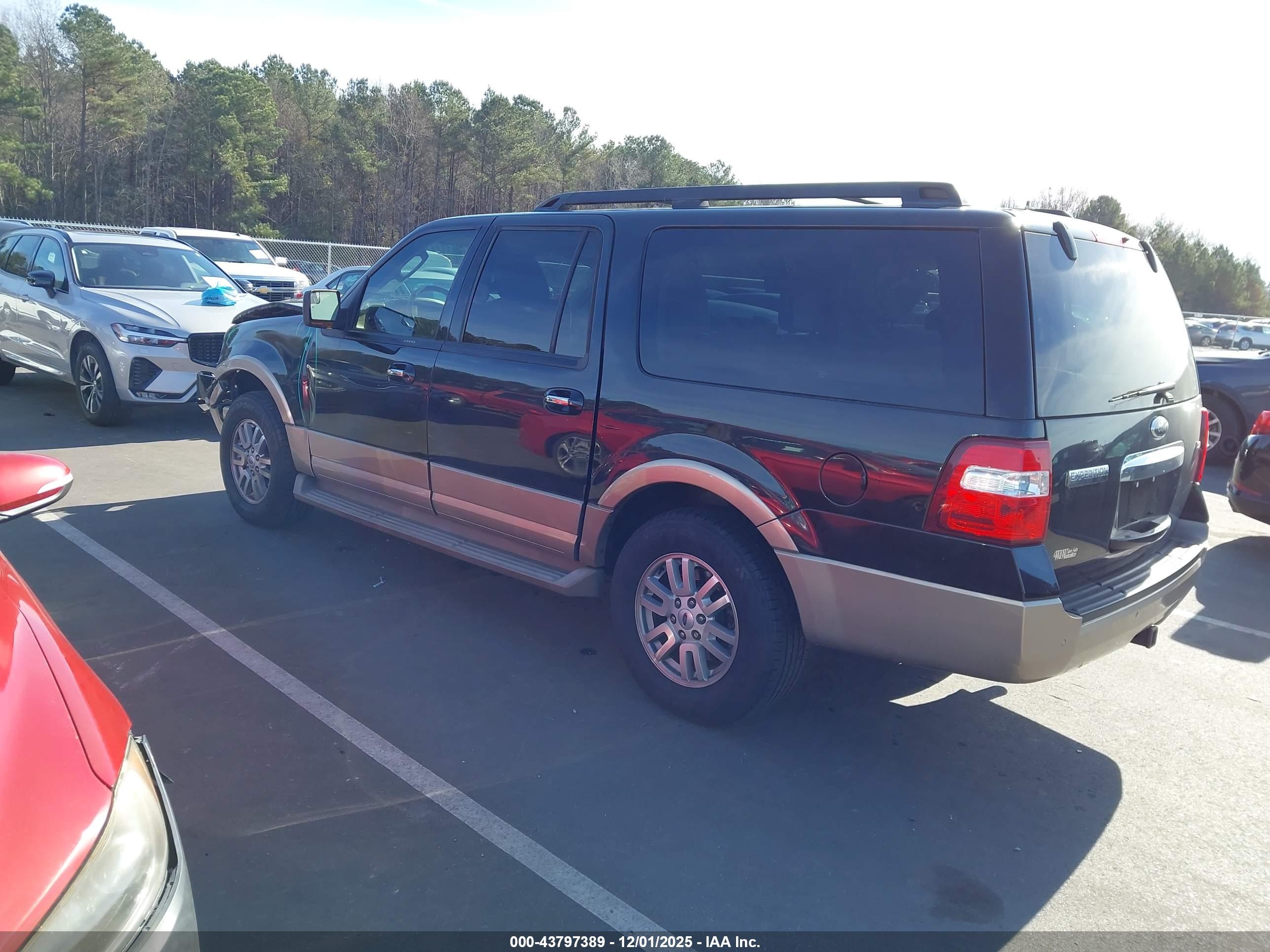 FORD EXPEDITION image 3