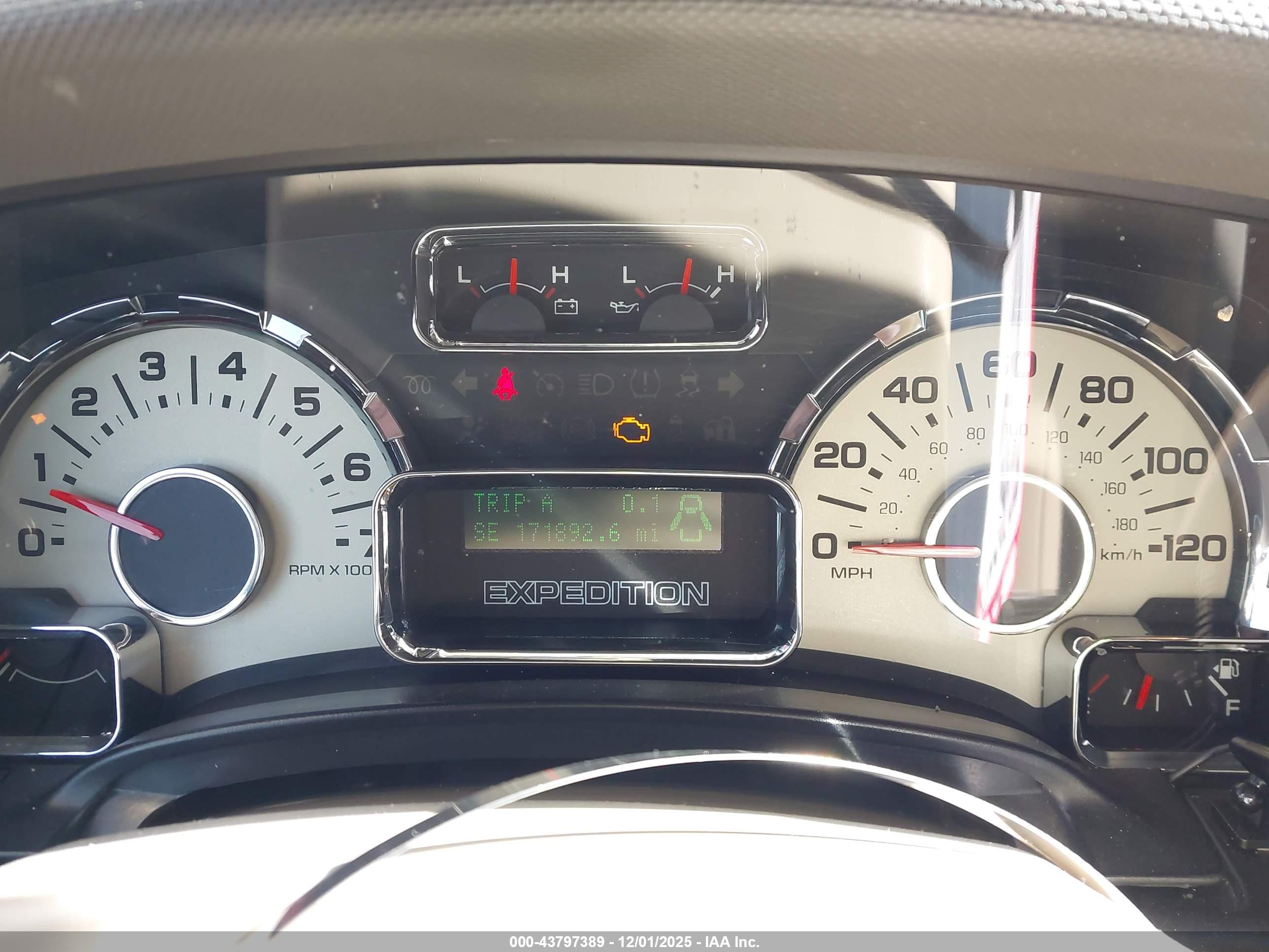 FORD EXPEDITION image 7