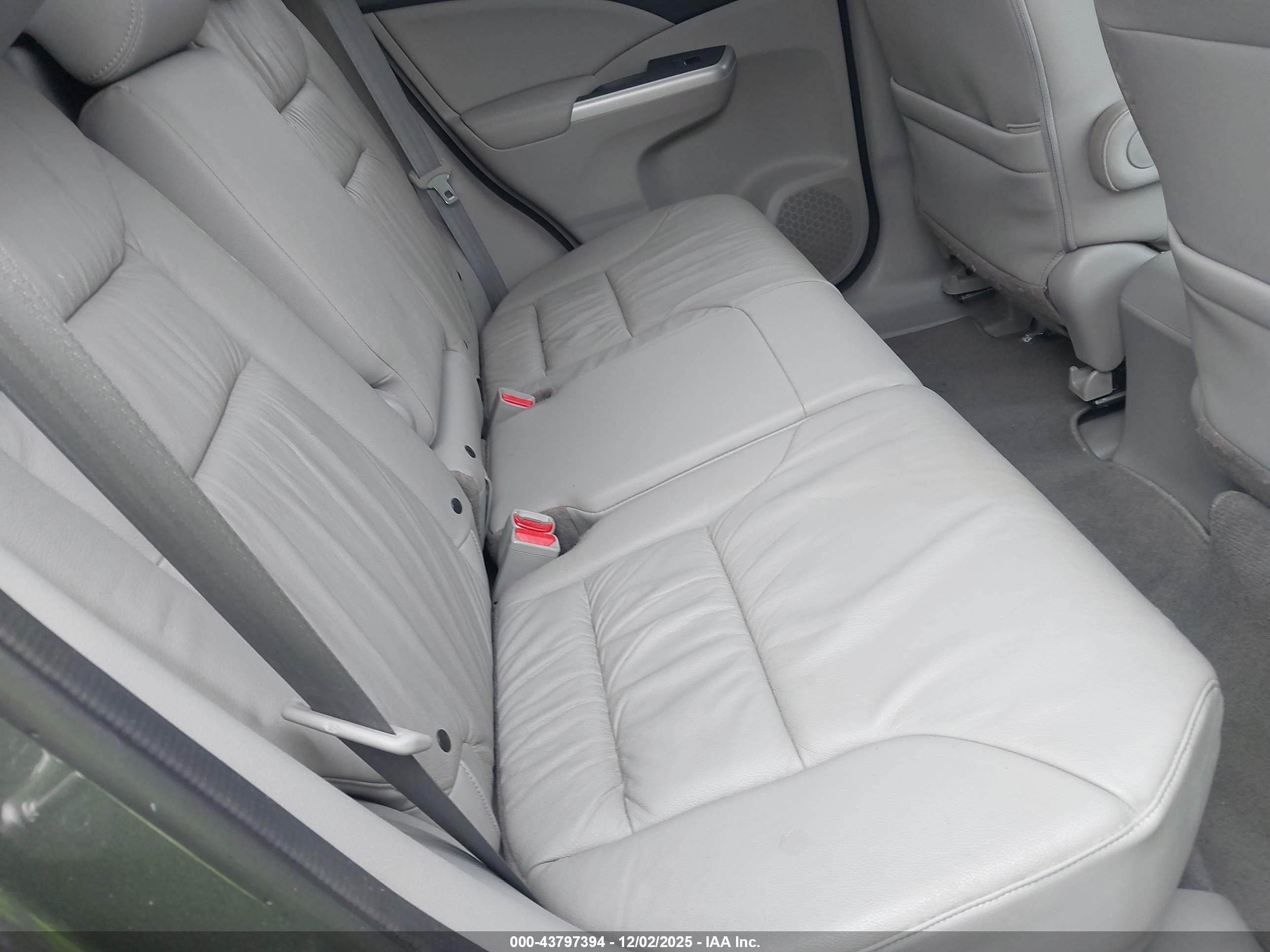HONDA CR-V image 8