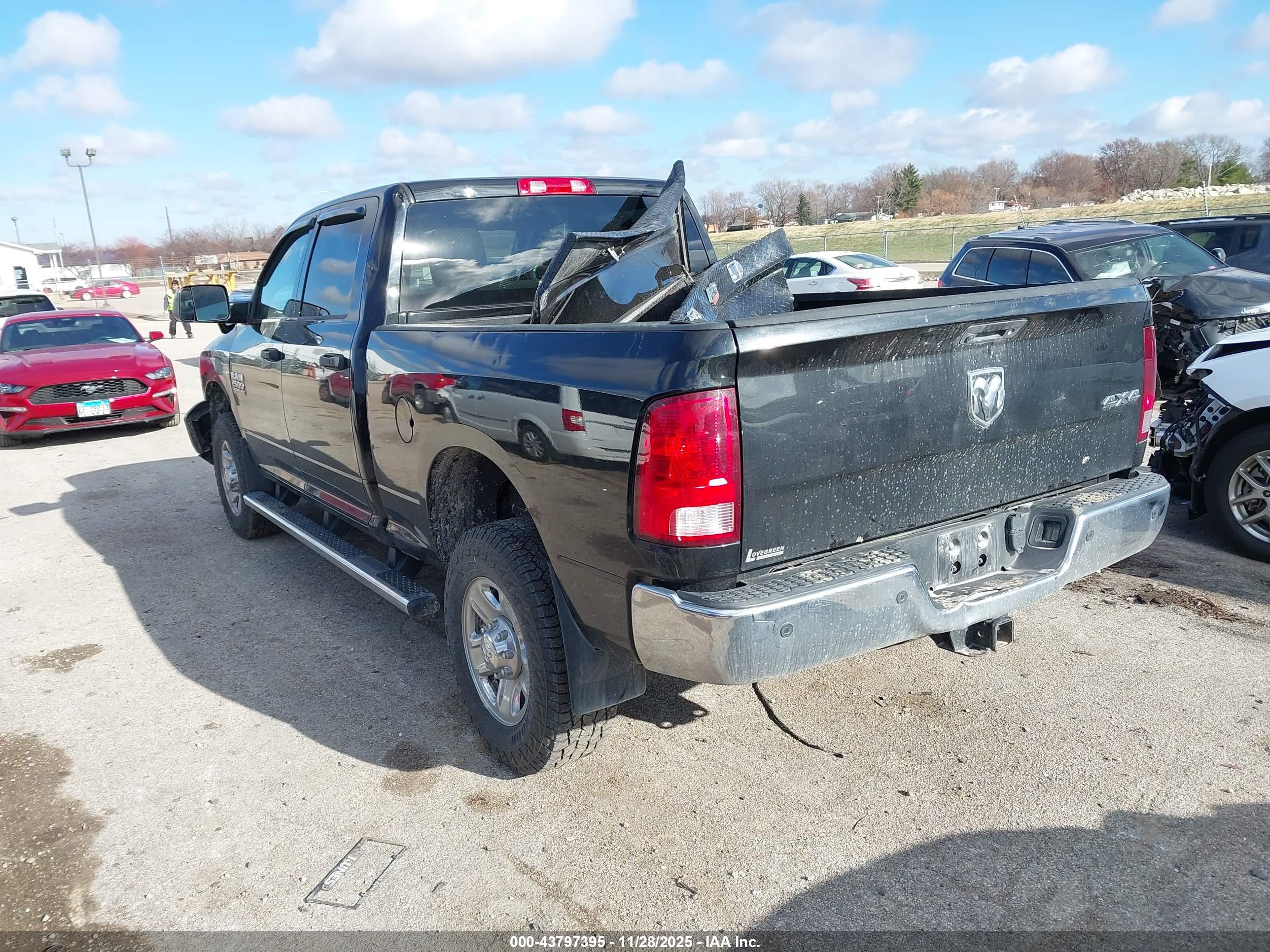 RAM 2500 image 3