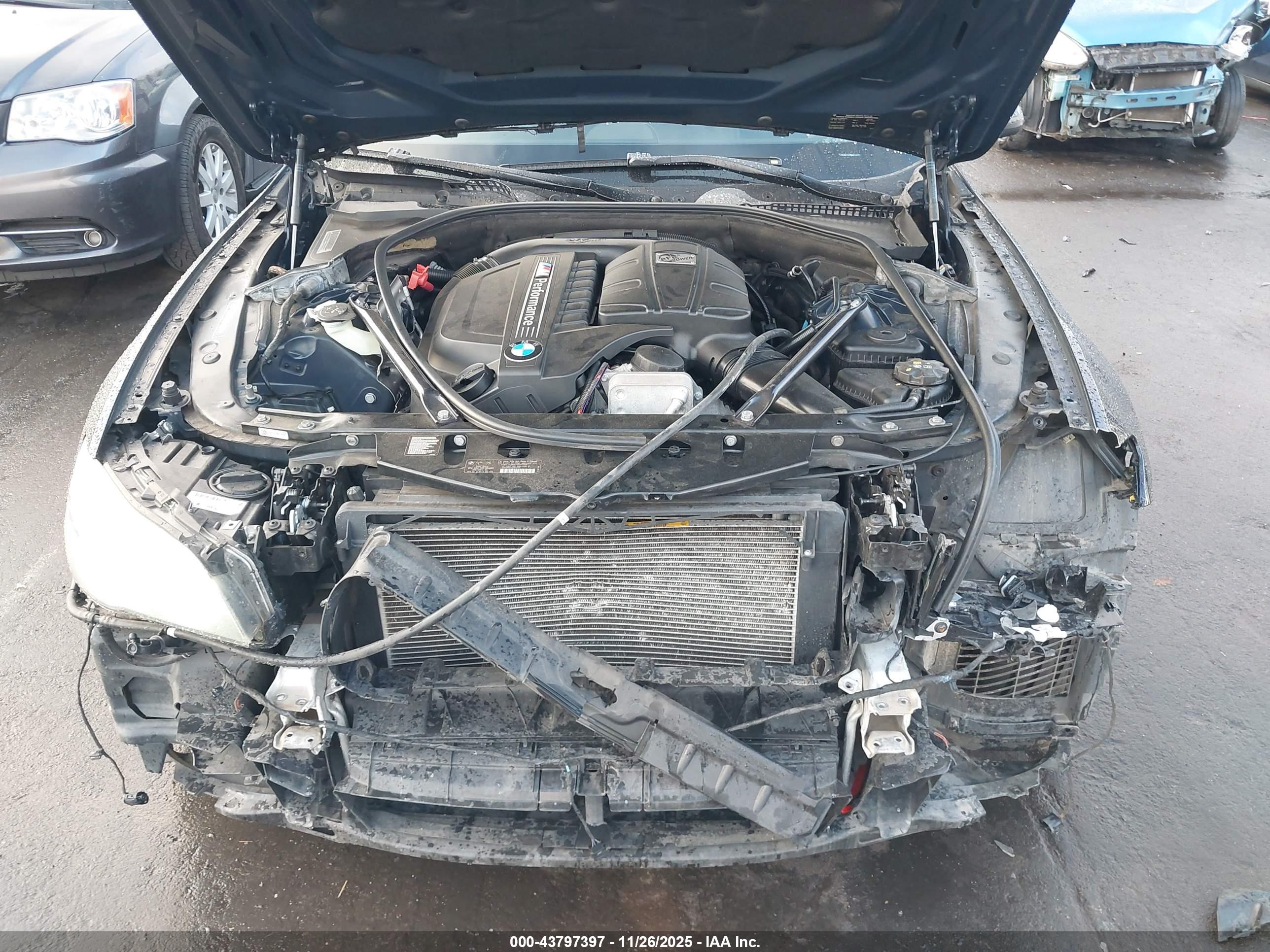 BMW 535I image 10