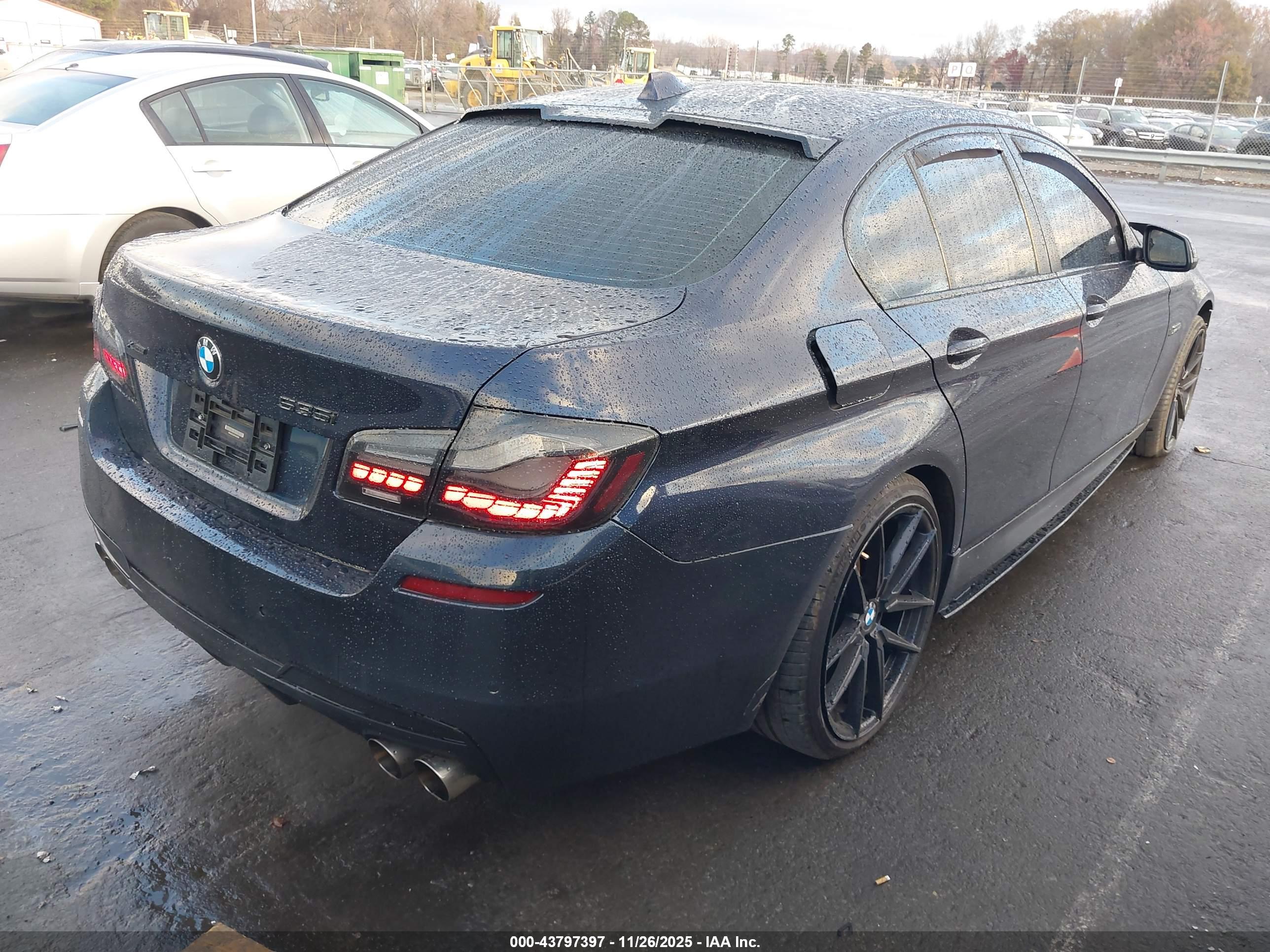 BMW 535I image 4